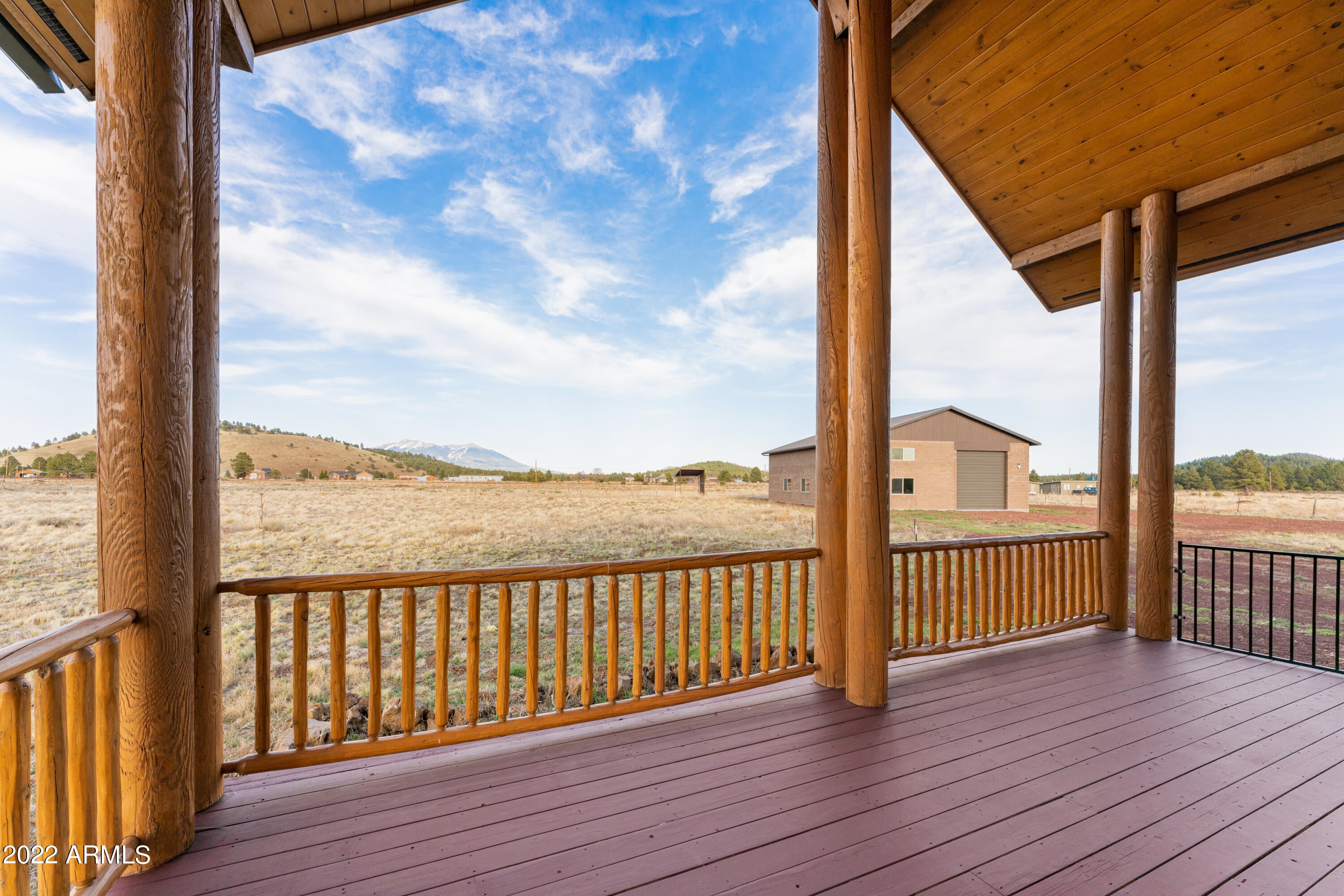 Sixteenth: SE Quarter: SE Section: 12 Township: 22N Range: 04E PT OF LOT 4 BEG AT SEC COR COMM TO SE - Residential