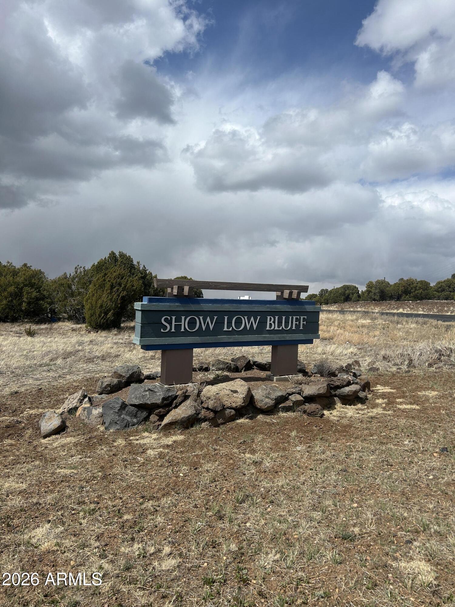 SHOW LOW BLUFF PHASE 1A - Land
