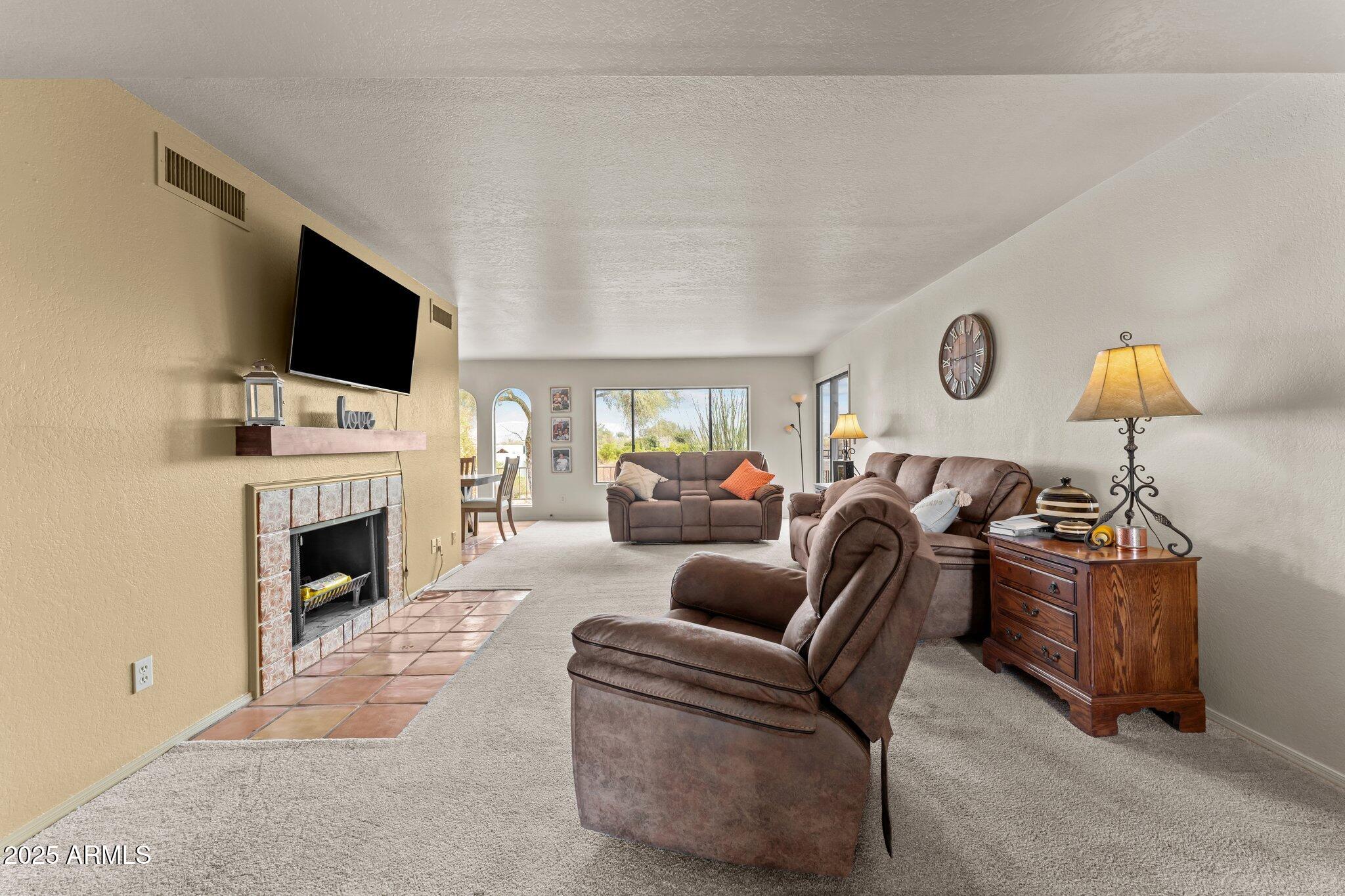 COUNTRY CLUB VILLAS WICKENBURG - Residential