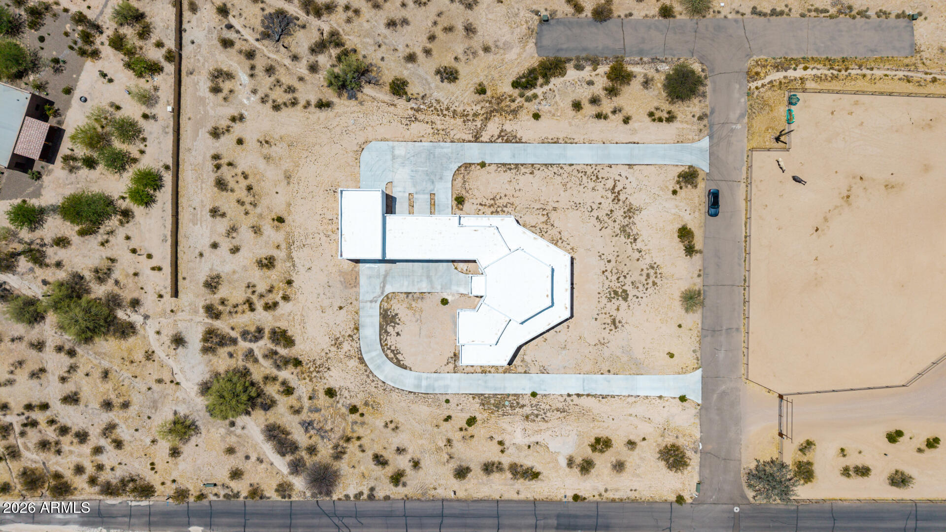 COMM @ C COR OF SEC 13-5S-6E TH S-659.48 TH E-399. - Residential