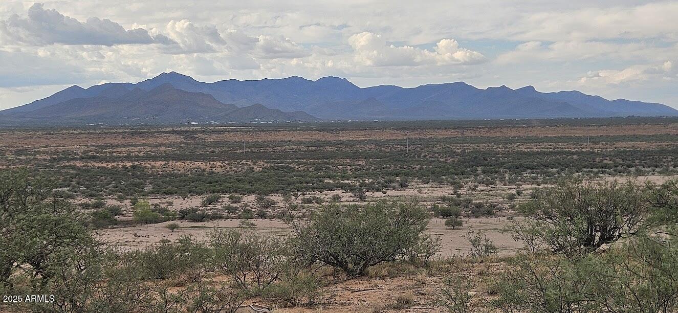 Great Building Lot with Water and Power on the lot with 360 Degree Mountain Views (Huachuca City)

Excellent 5.48 acre building lot in an area of upscale homes with good access, private, almost remote, even though it is just a few short drive to Sierra Vista. Take advantage of this great price before this opportunity is gone. Fantastic sweeping mountain views make a great location for a homesite.
