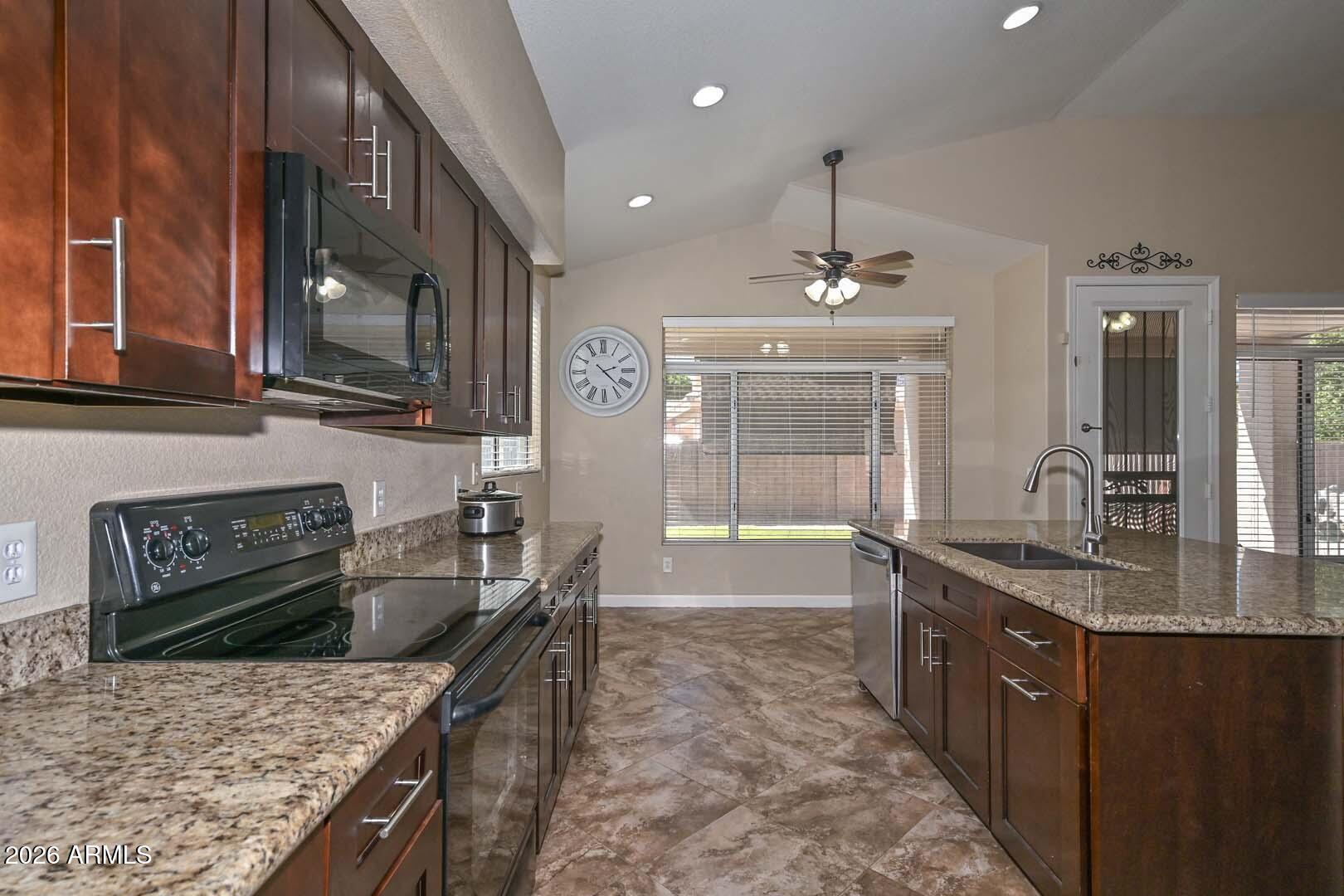 HILLCREST RANCH PARCEL F H - Residential