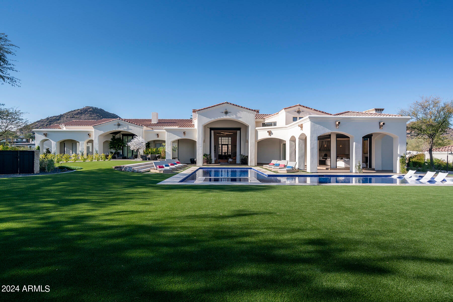 Las Estancias - Residential