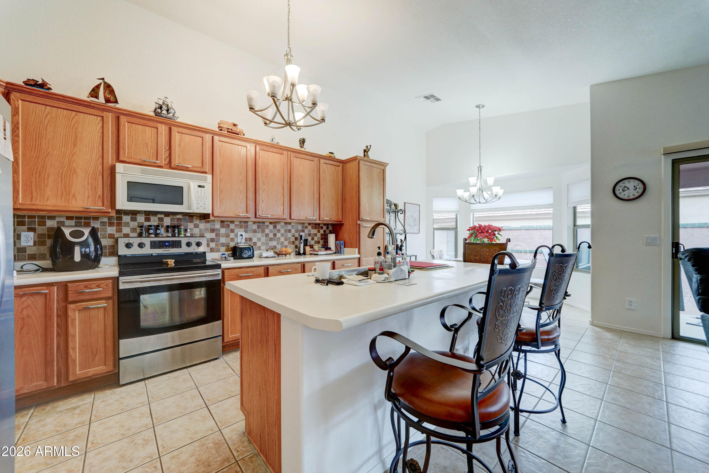 MERIDIAN MANOR - Residential