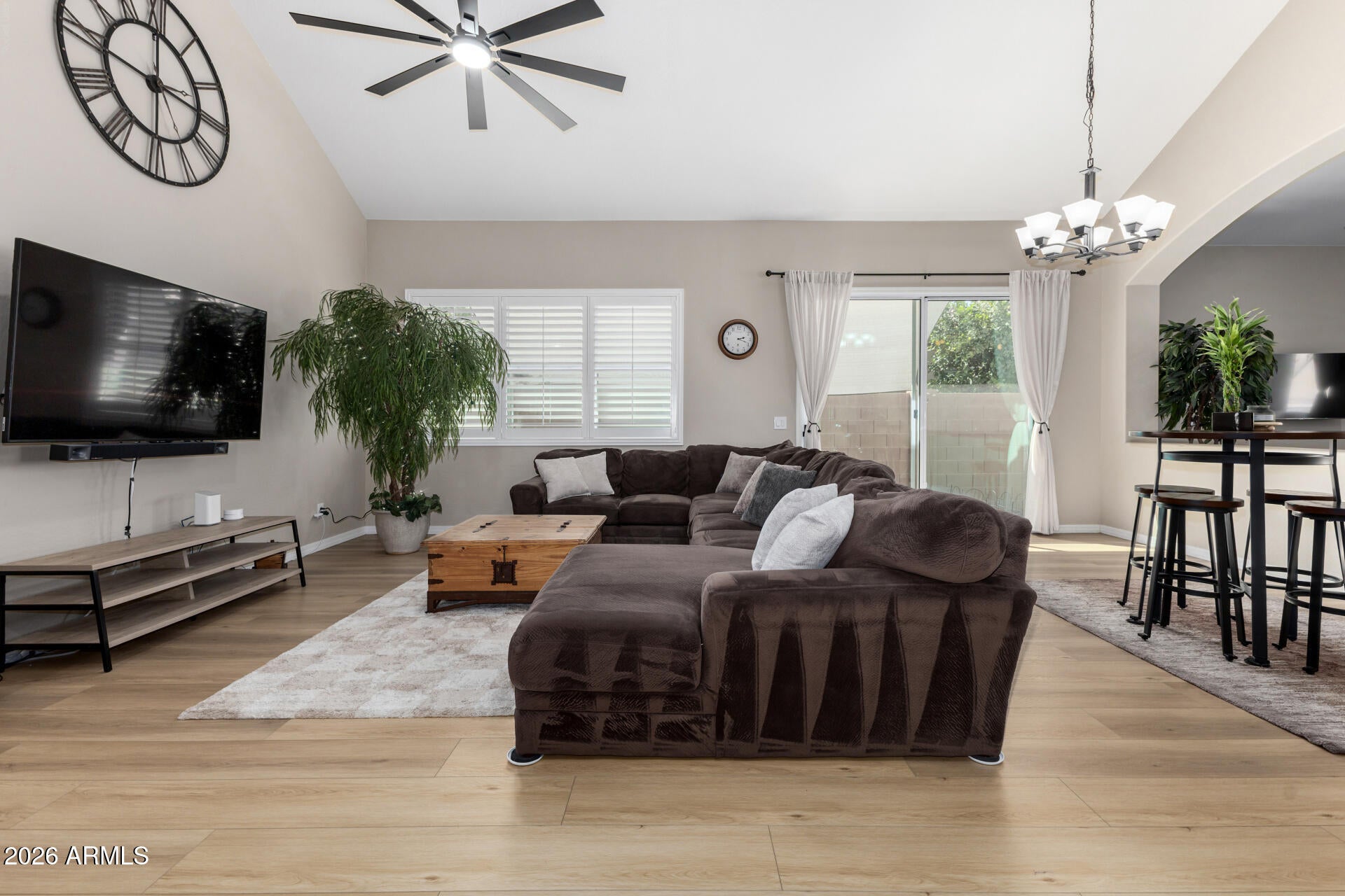 LA SENTIERO - Residential