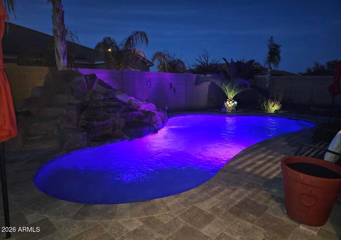 LA SENTIERO - Residential