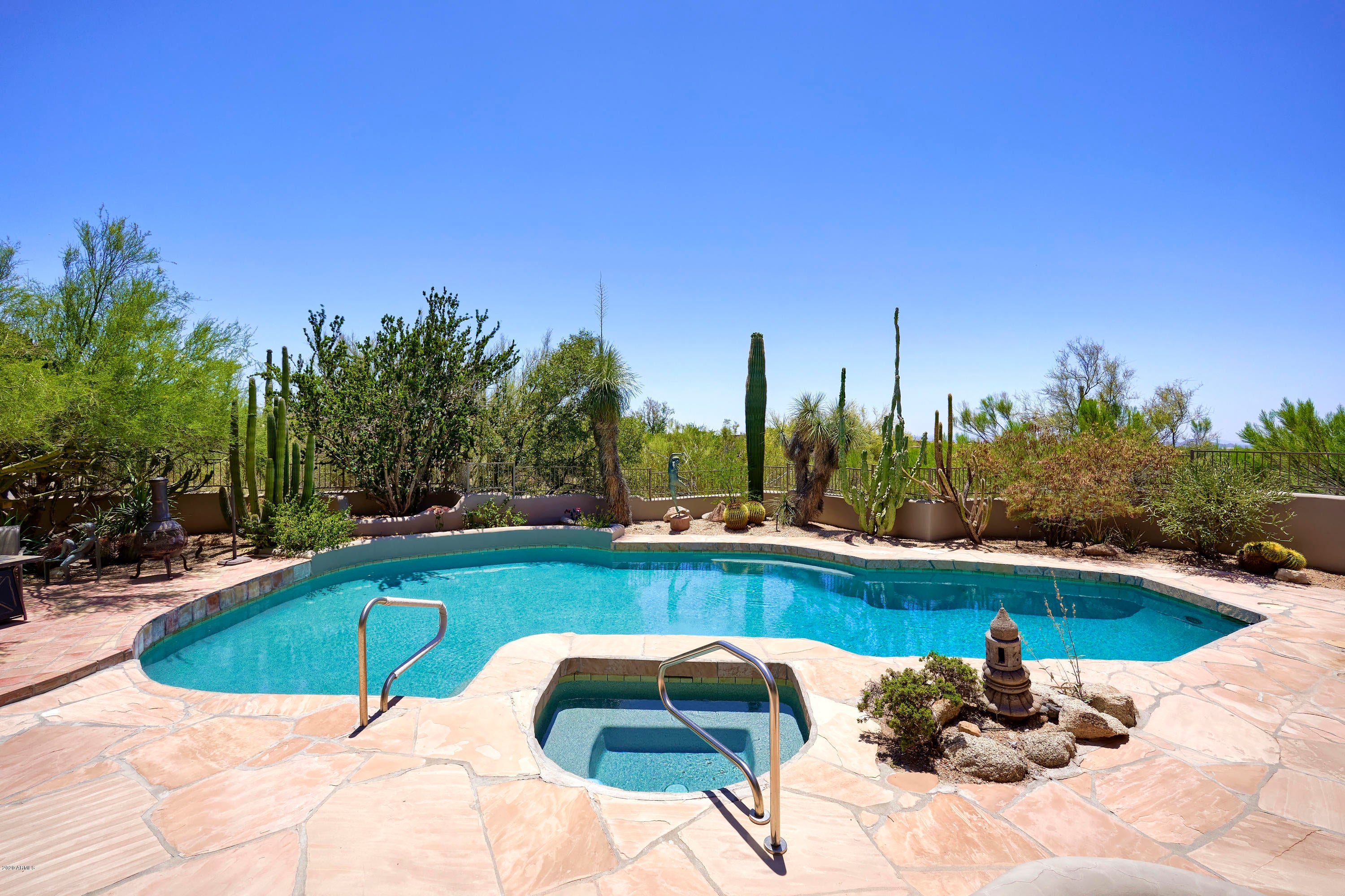 CAREFREE FOOTHILLS - Residential