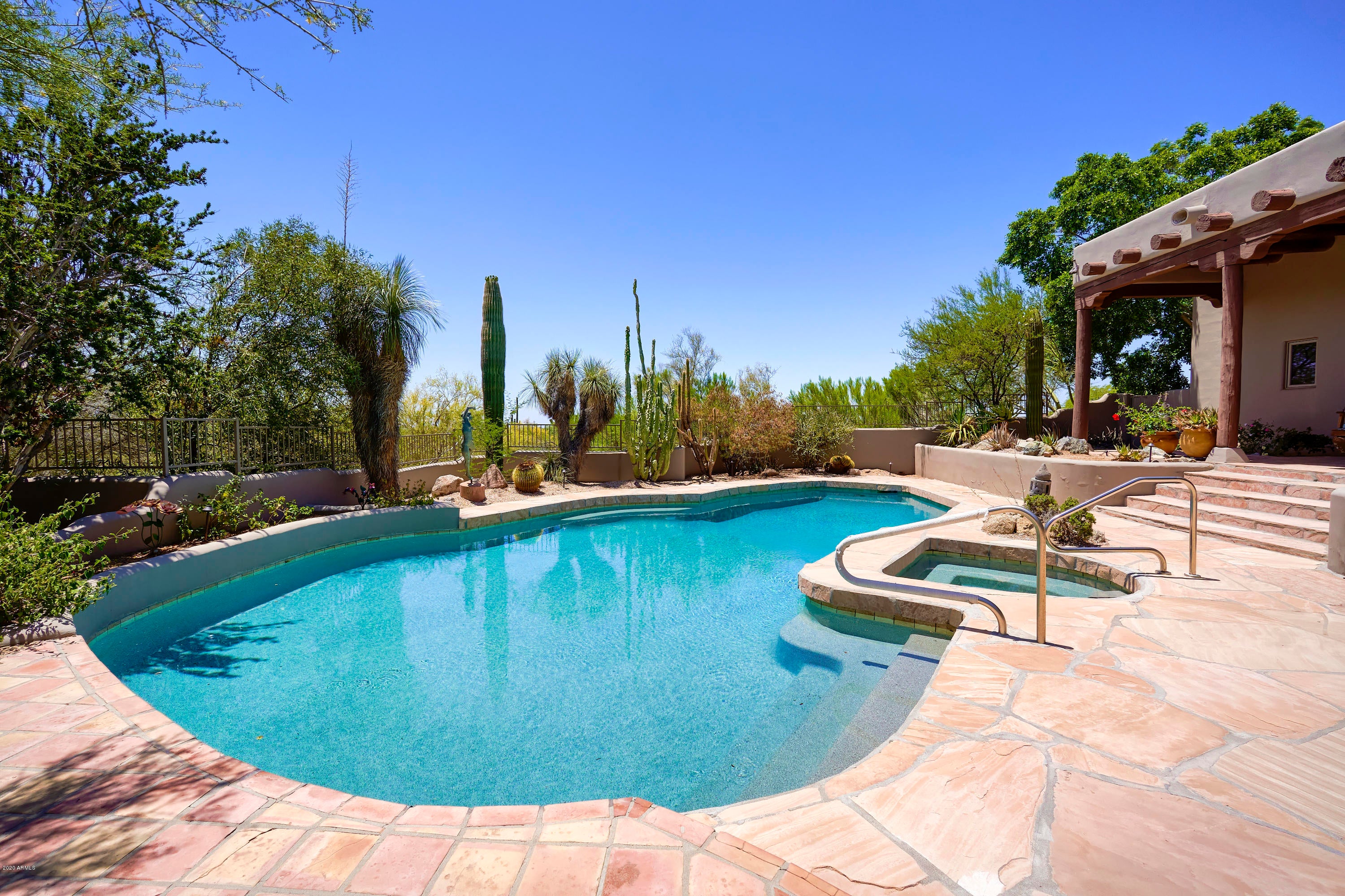 CAREFREE FOOTHILLS - Residential