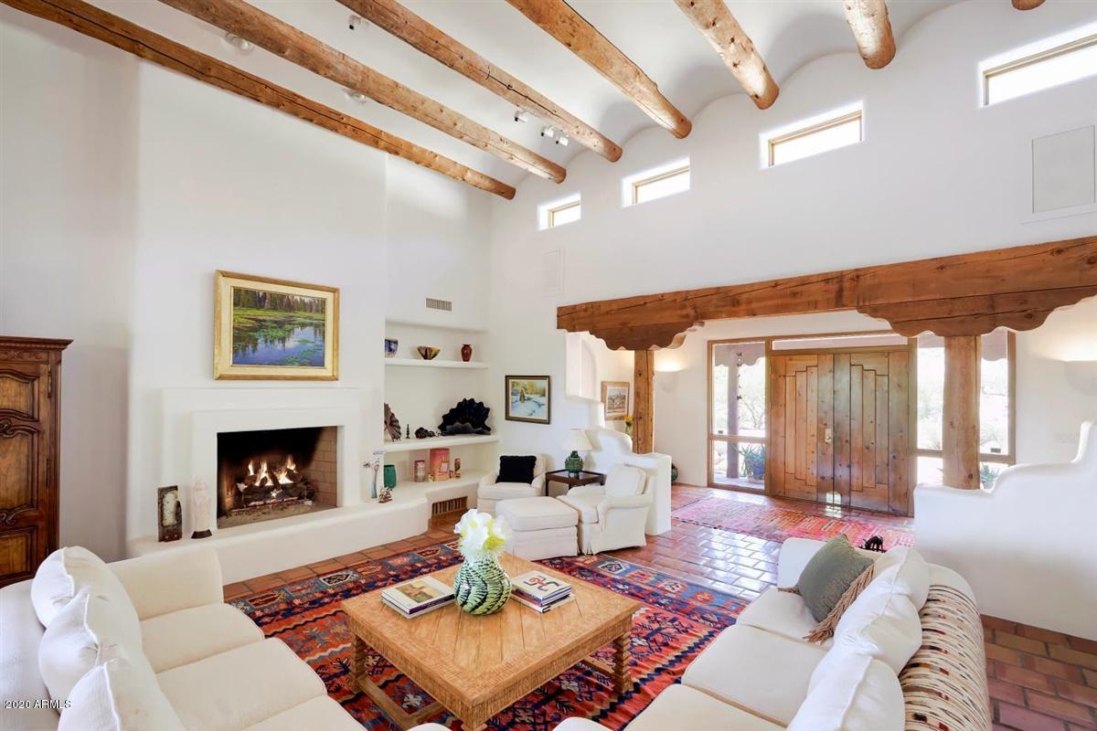 CAREFREE FOOTHILLS - Residential