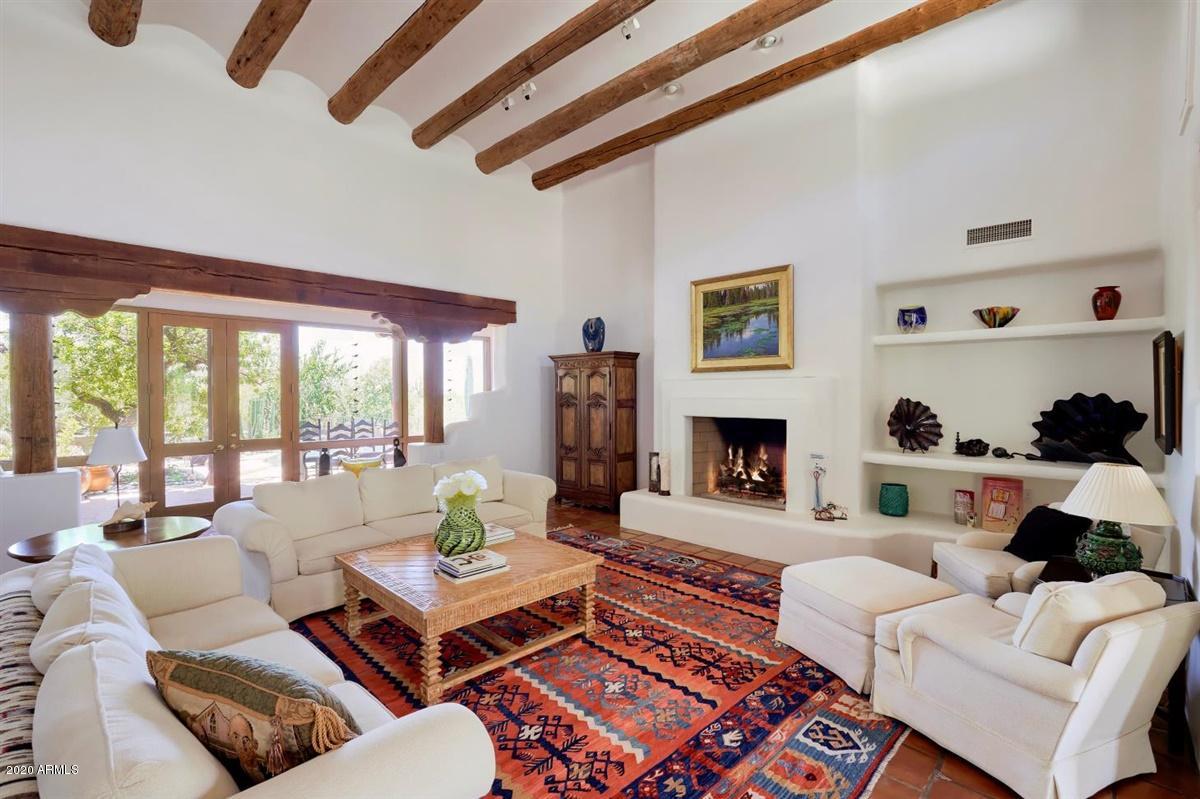 CAREFREE FOOTHILLS - Residential