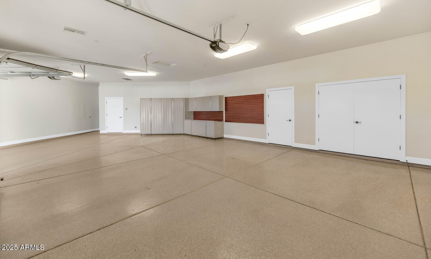 PARADISE RESERVE REPLAT - Residential