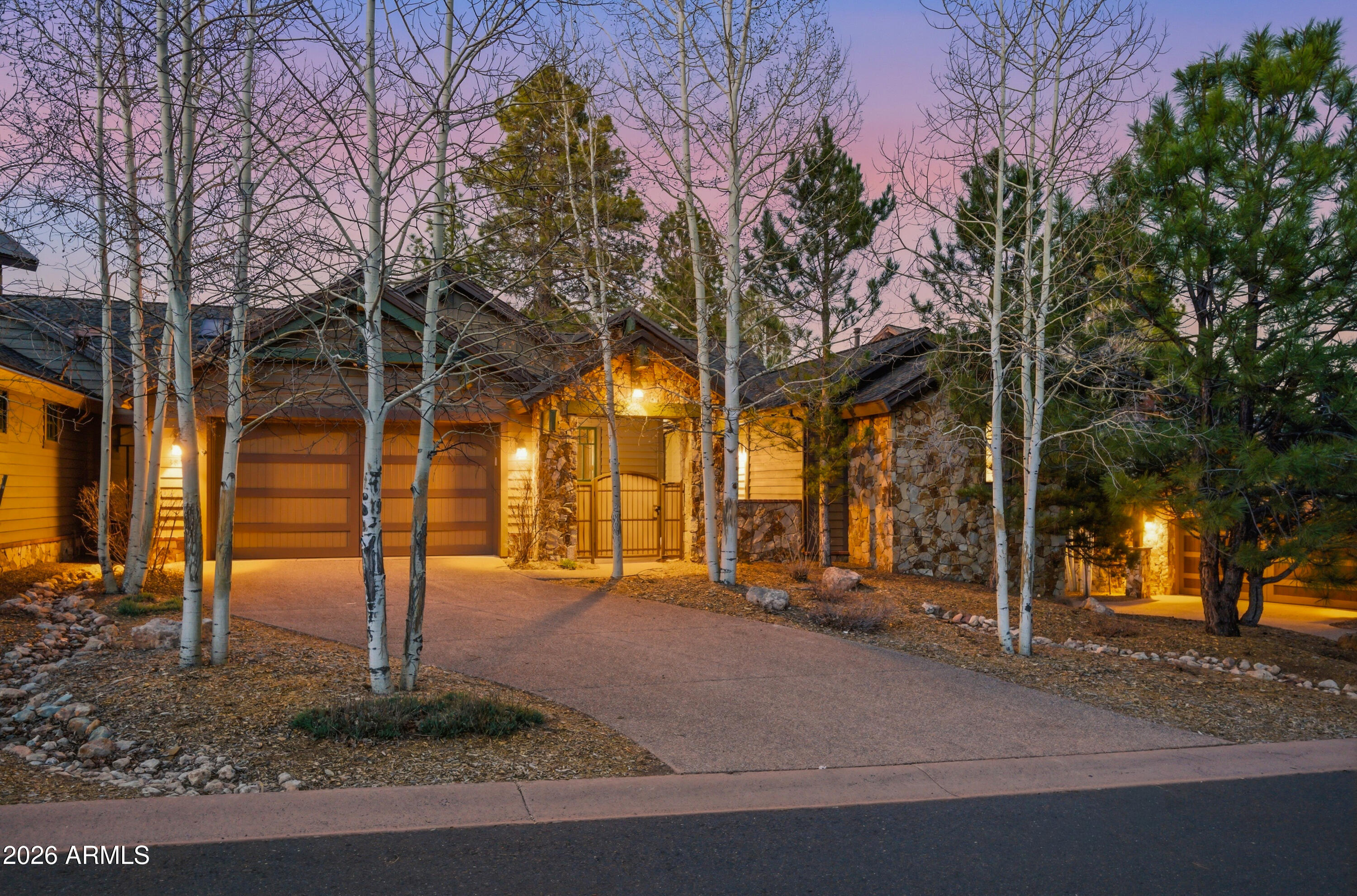 MOUNTAIN VILLAS AT PINE CANYON - Residential