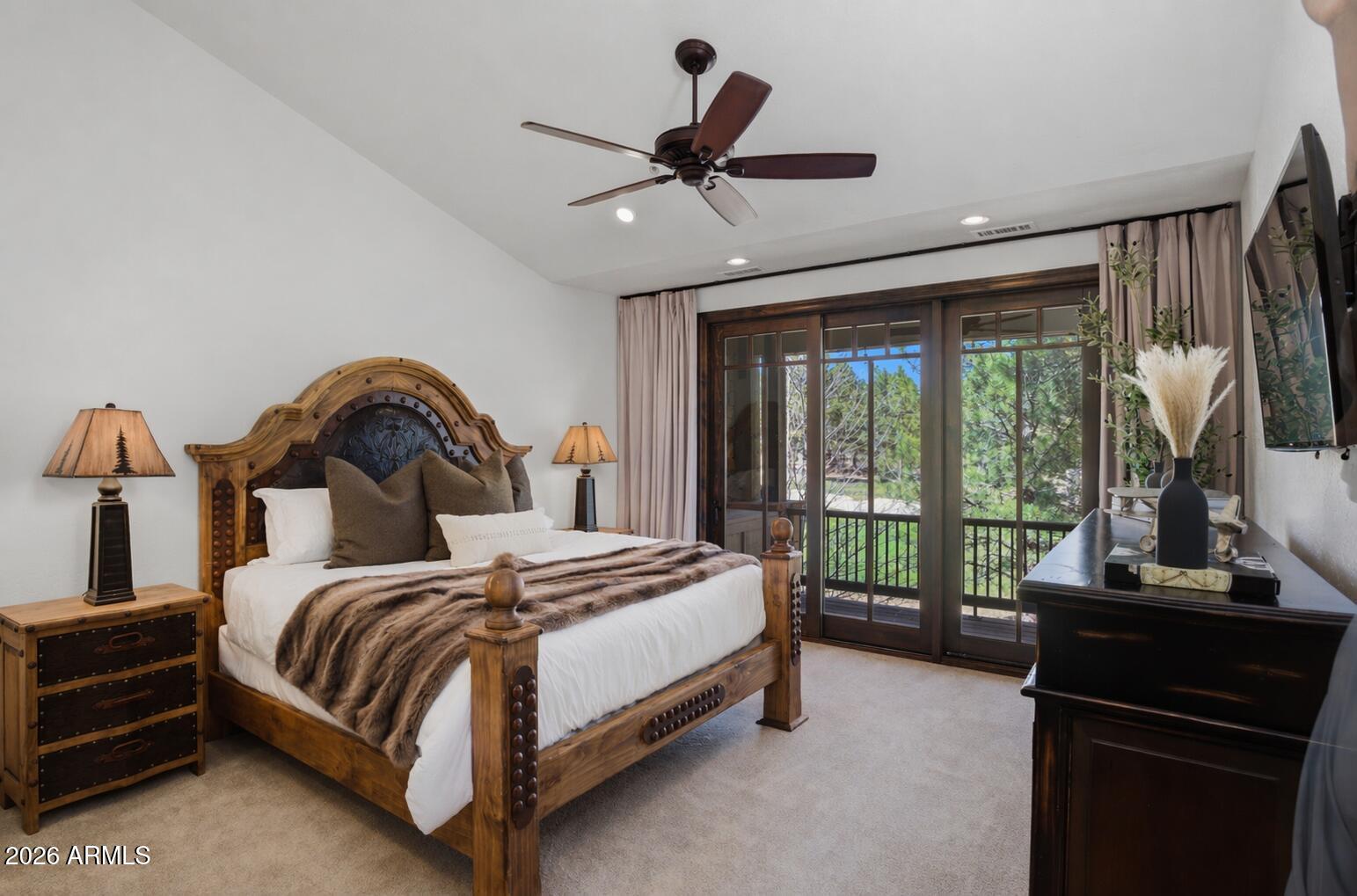 MOUNTAIN VILLAS AT PINE CANYON - Residential