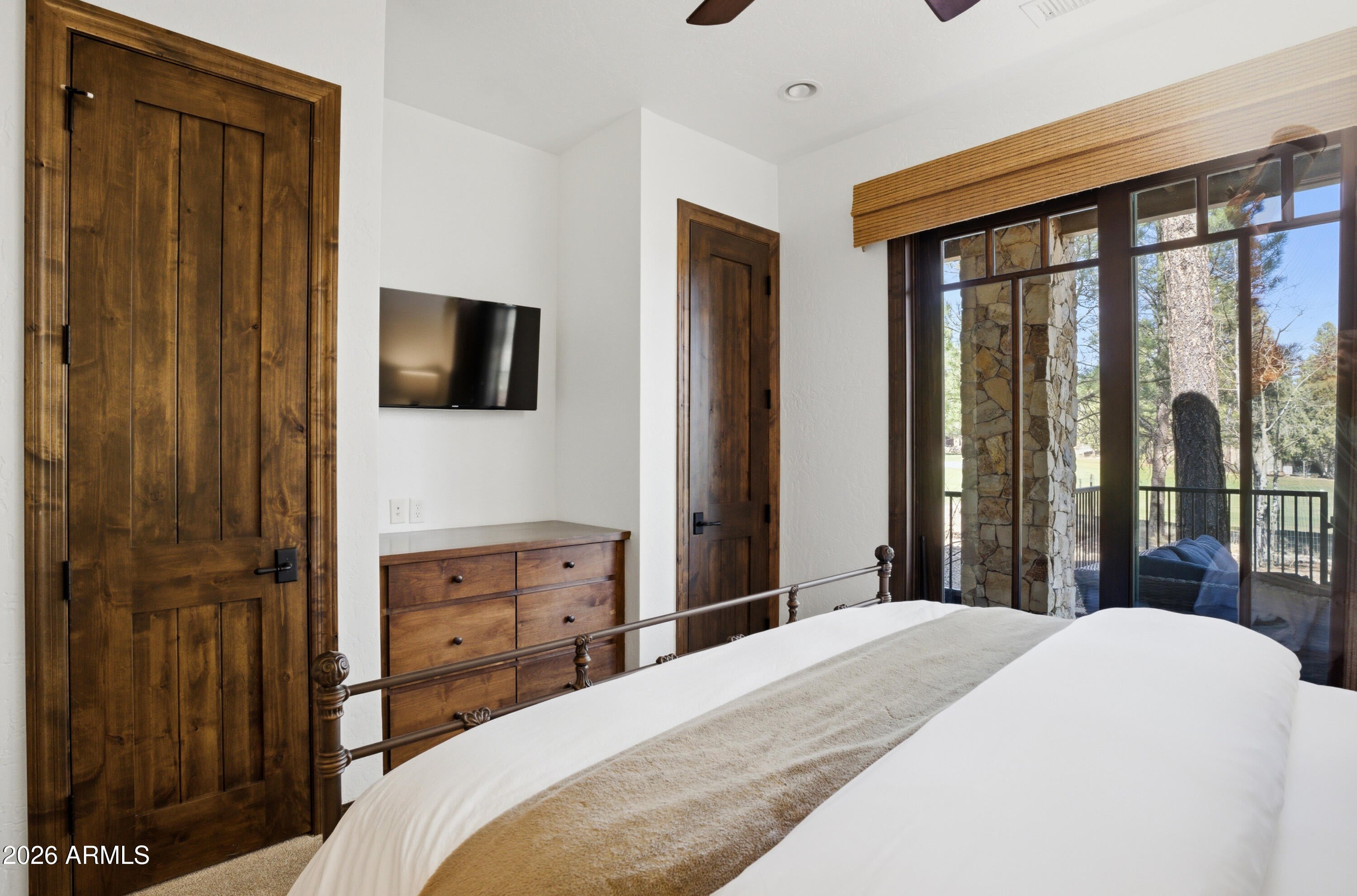 MOUNTAIN VILLAS AT PINE CANYON - Residential