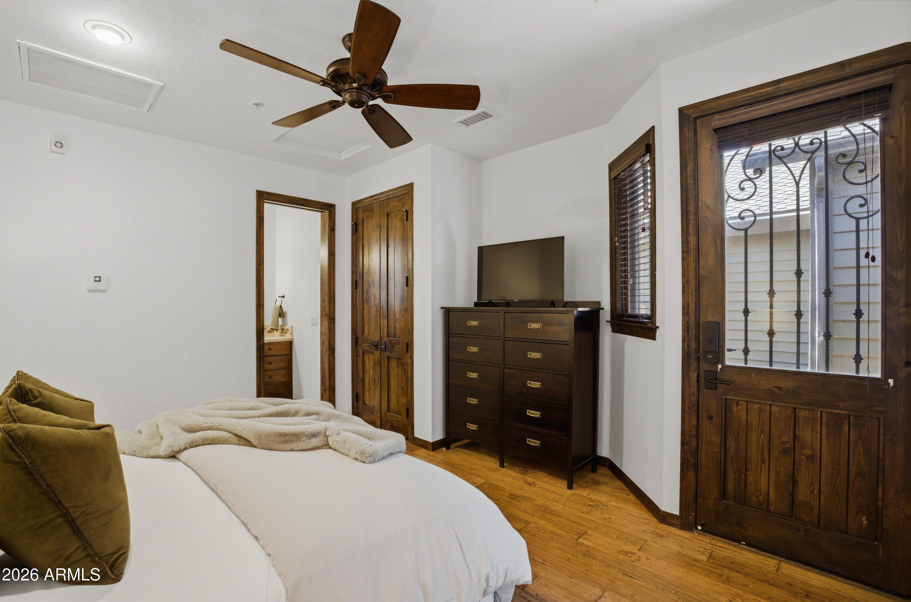 MOUNTAIN VILLAS AT PINE CANYON - Residential