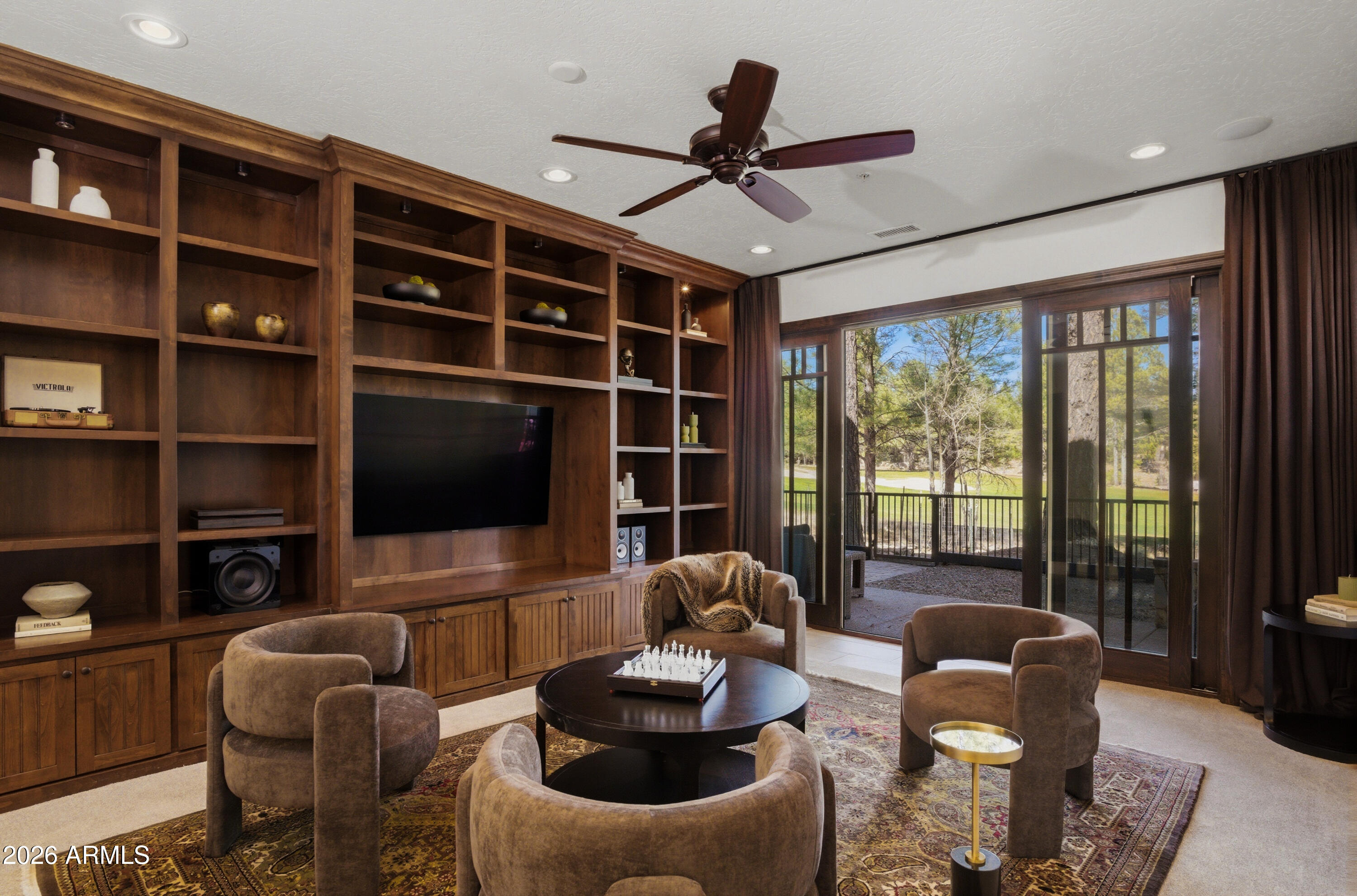 MOUNTAIN VILLAS AT PINE CANYON - Residential