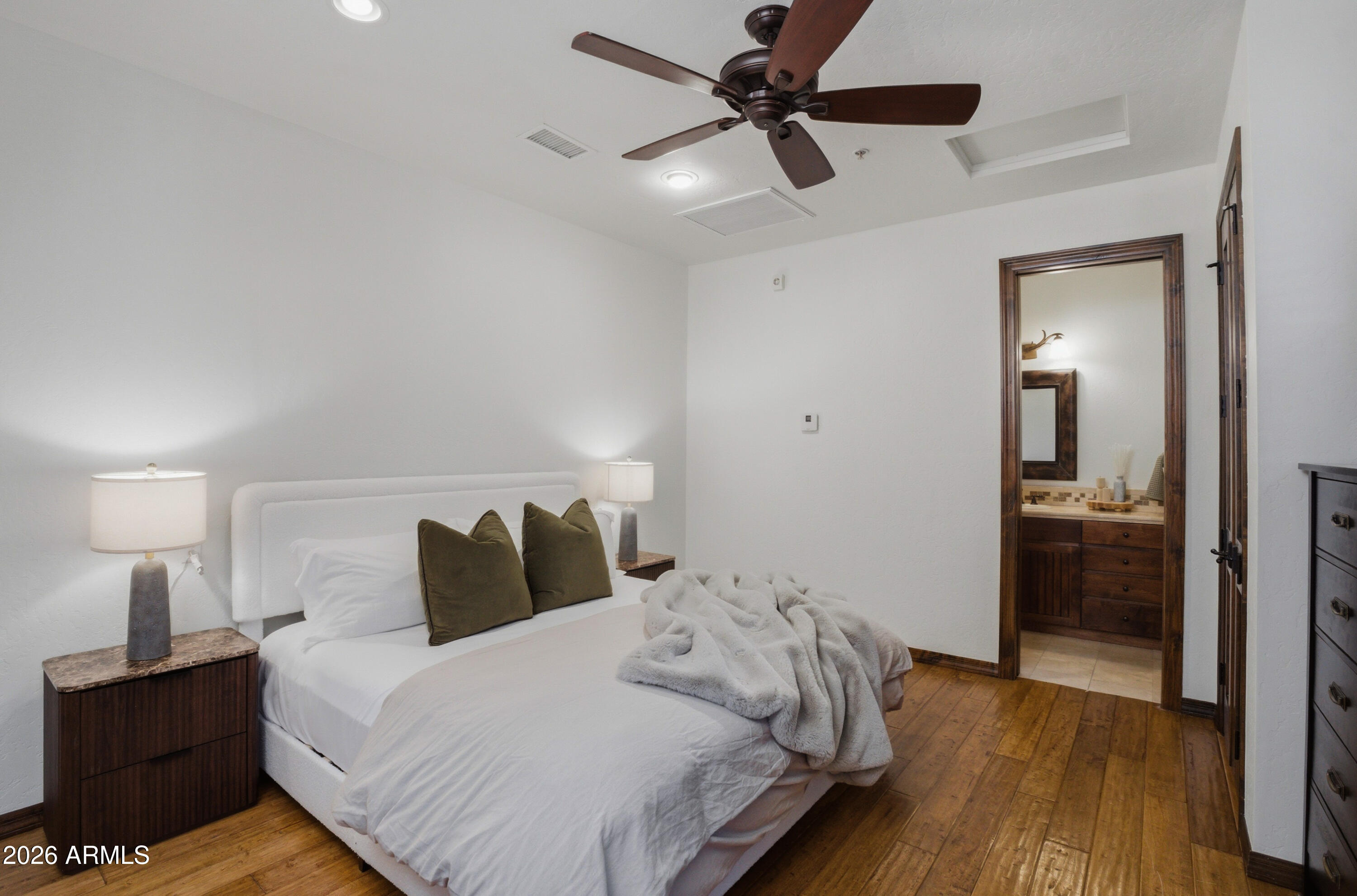 MOUNTAIN VILLAS AT PINE CANYON - Residential