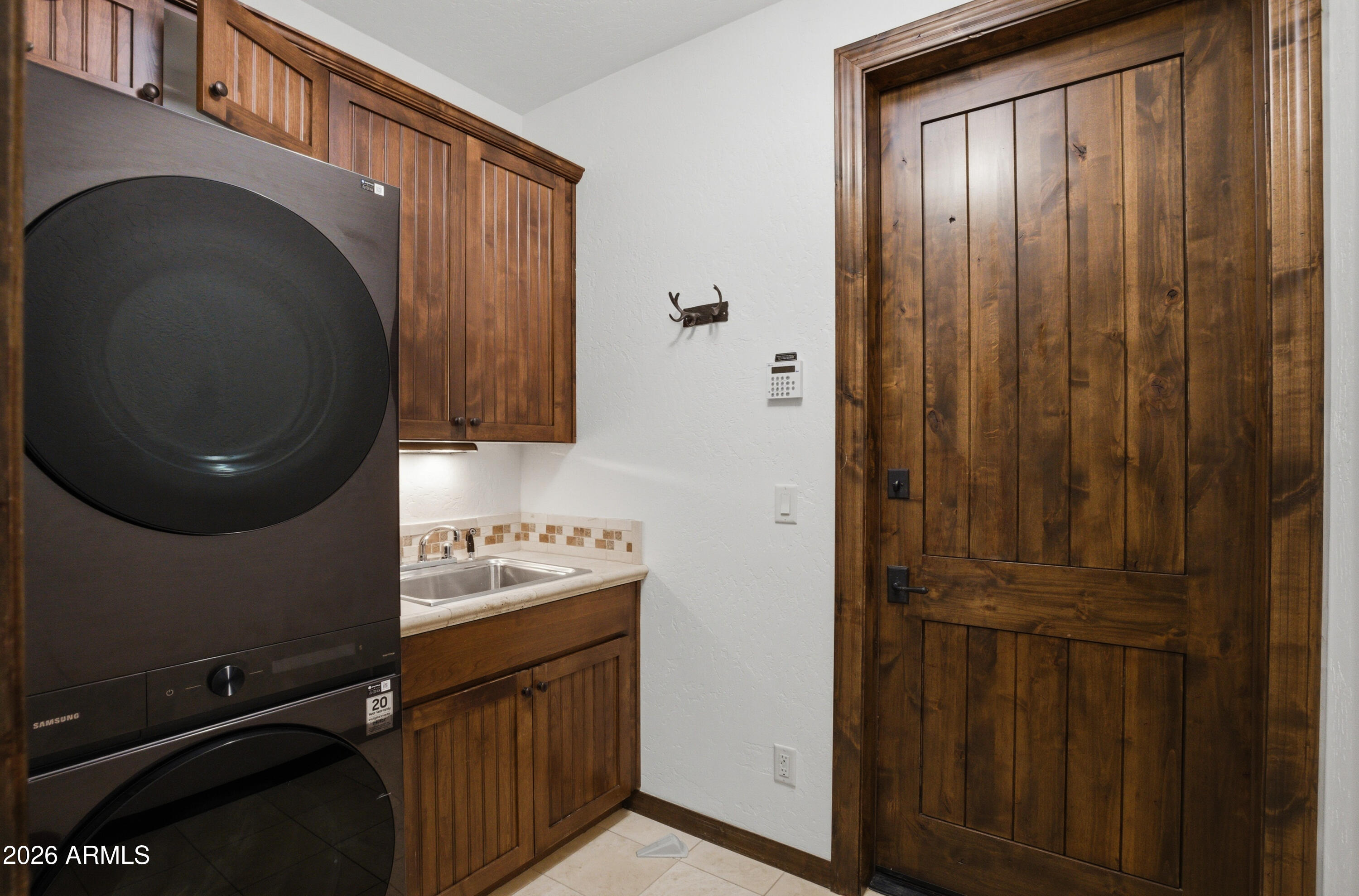 MOUNTAIN VILLAS AT PINE CANYON - Residential
