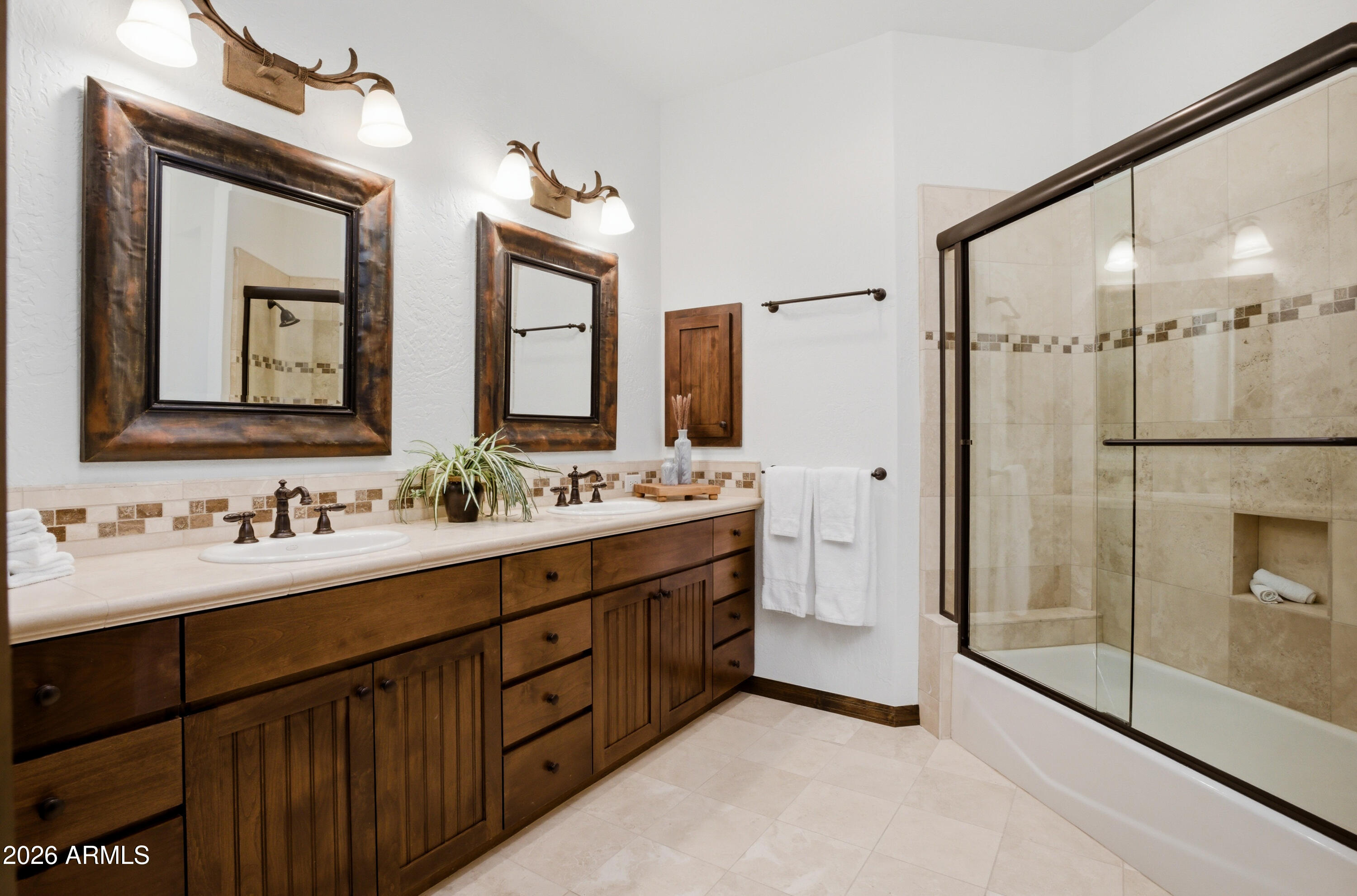 MOUNTAIN VILLAS AT PINE CANYON - Residential