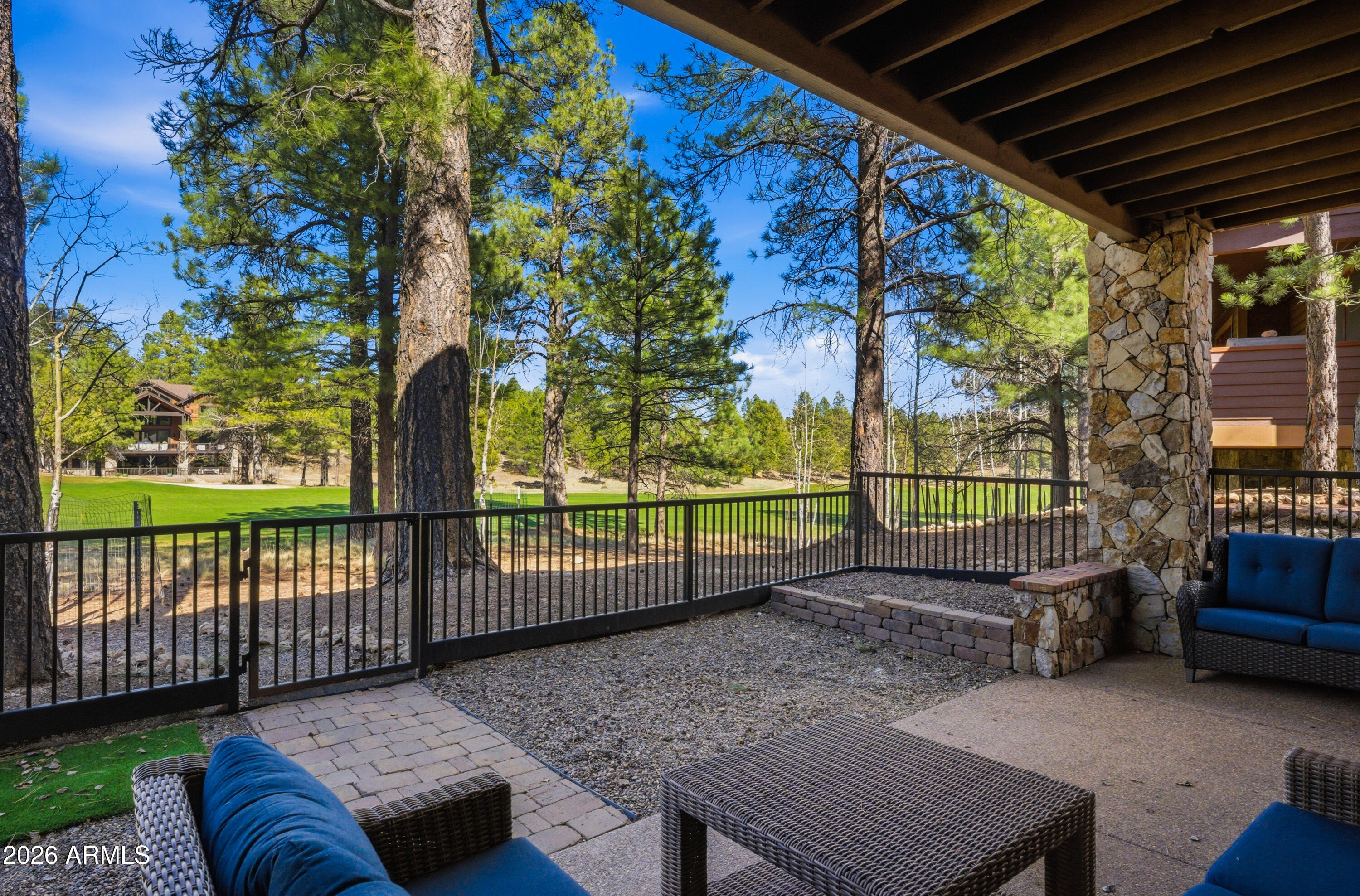 MOUNTAIN VILLAS AT PINE CANYON - Residential