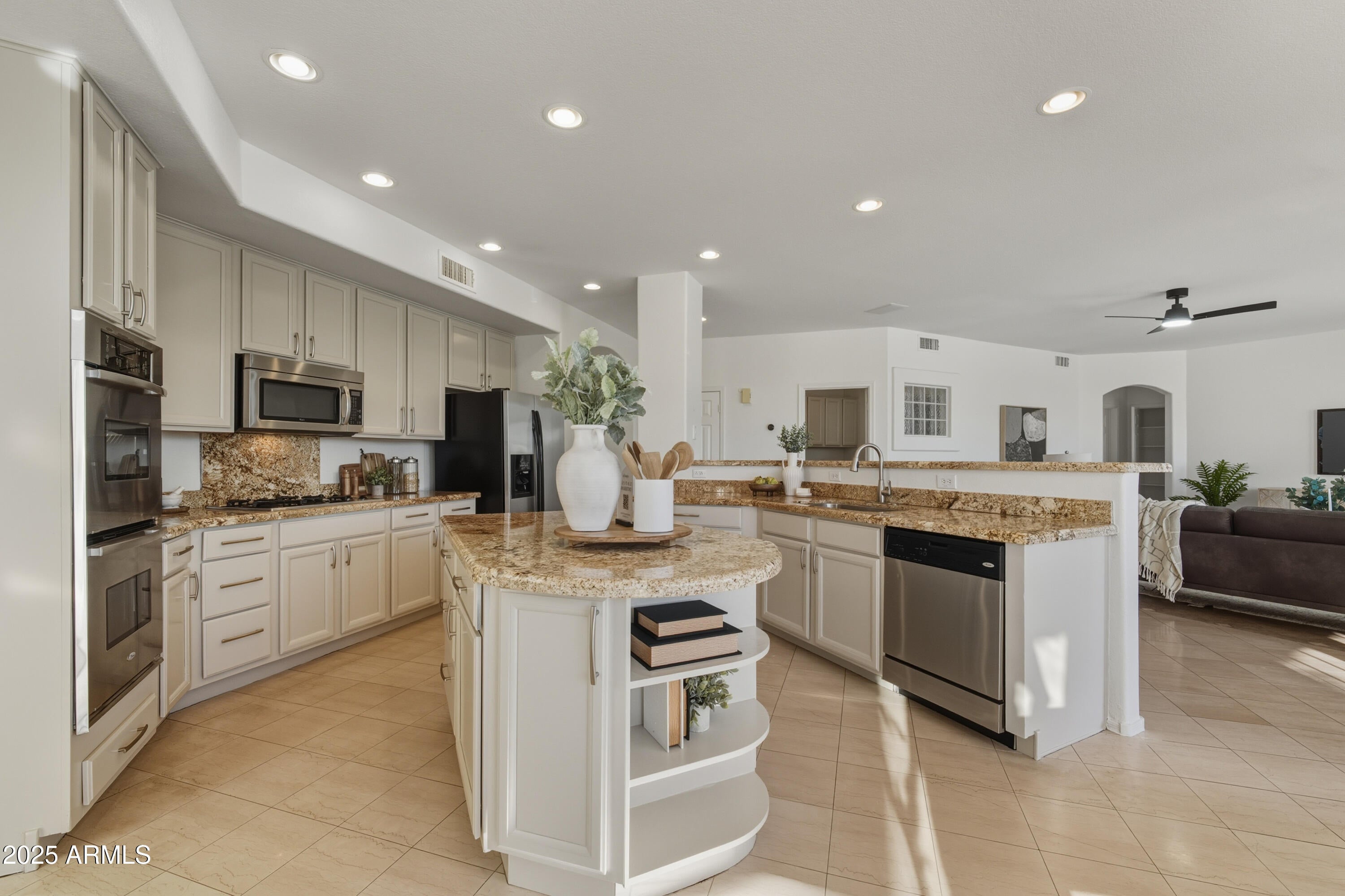 Arrowhead Lakes - Residential