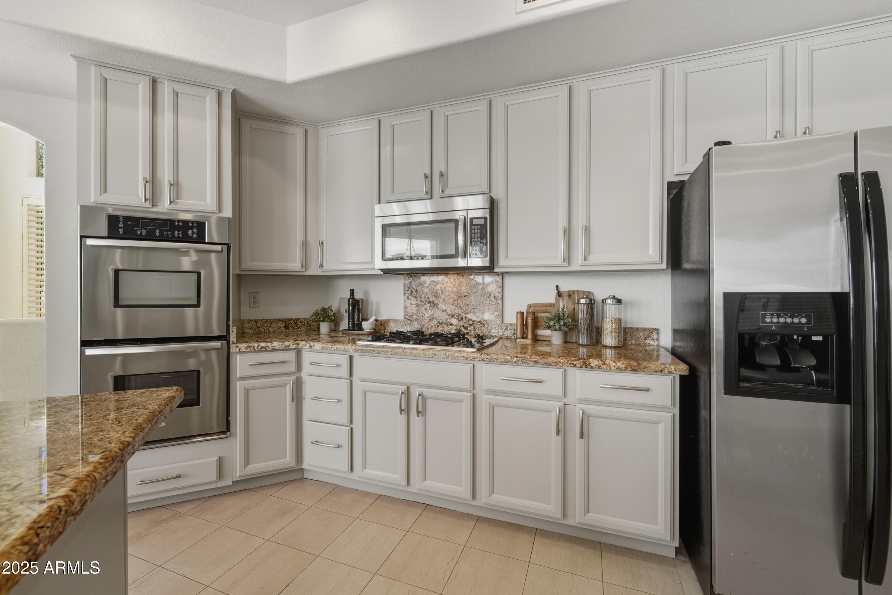 Arrowhead Lakes - Residential