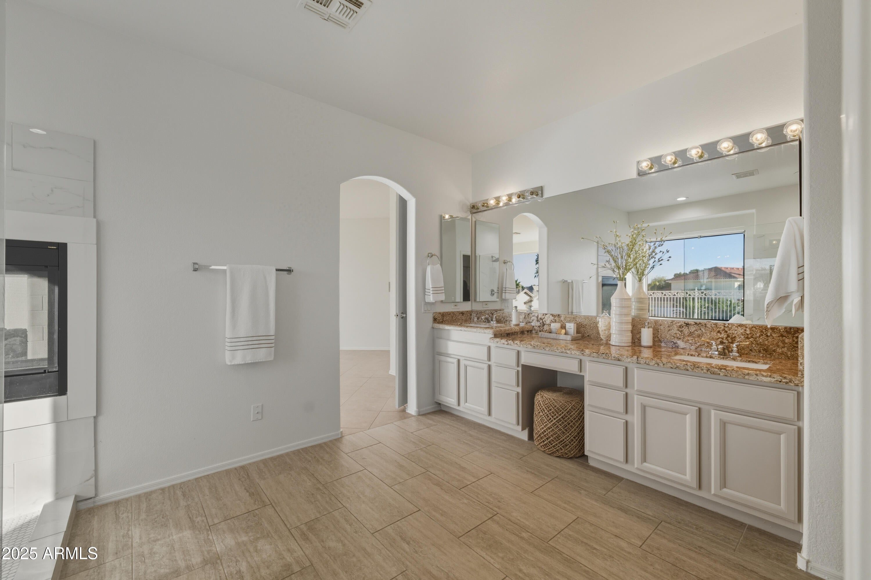 Arrowhead Lakes - Residential