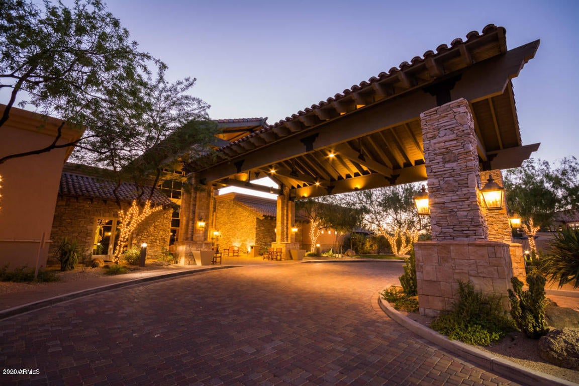 SUMMIT AT LAS SENDAS - Residential