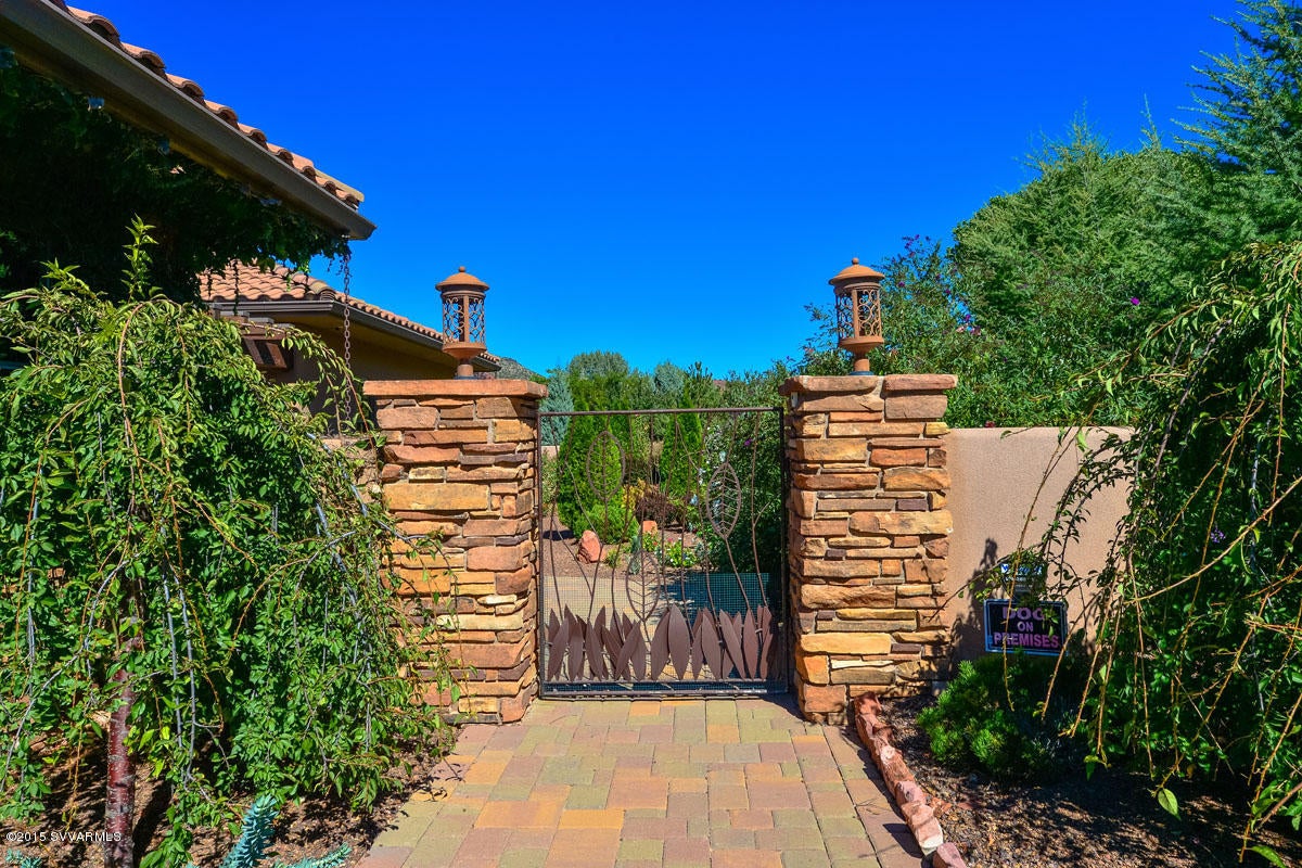 Cross Creek Ranch - Residential