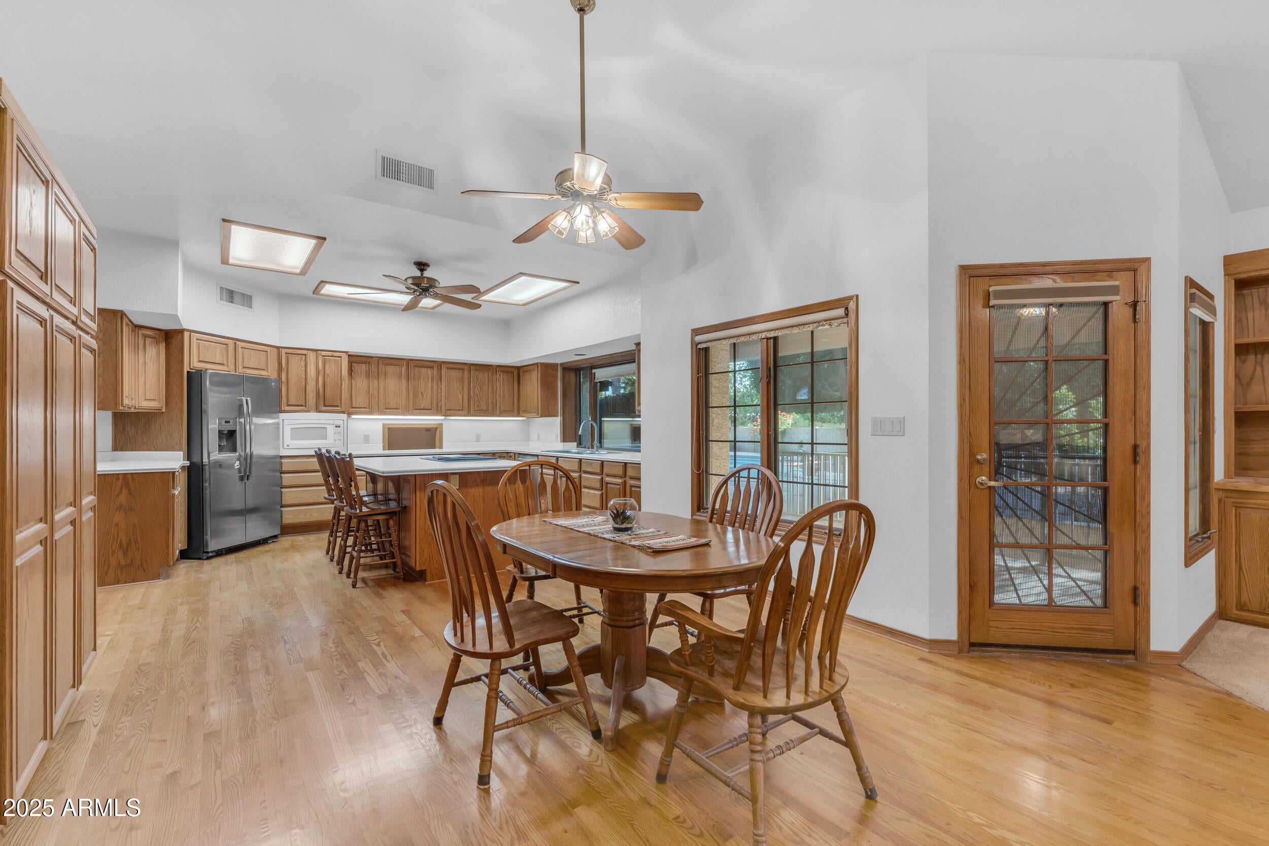 WARNER ESTATES - Residential