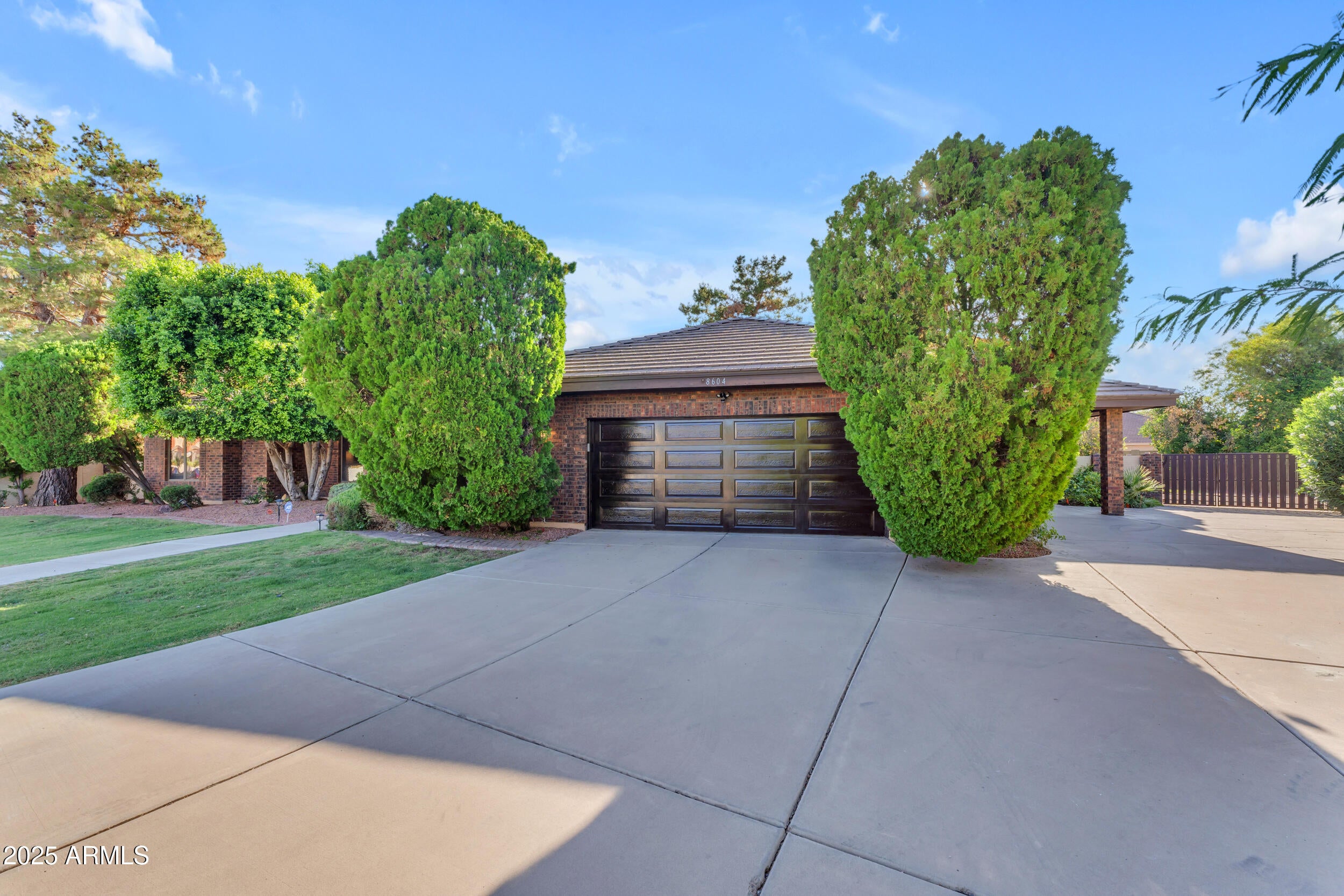 WARNER ESTATES - Residential
