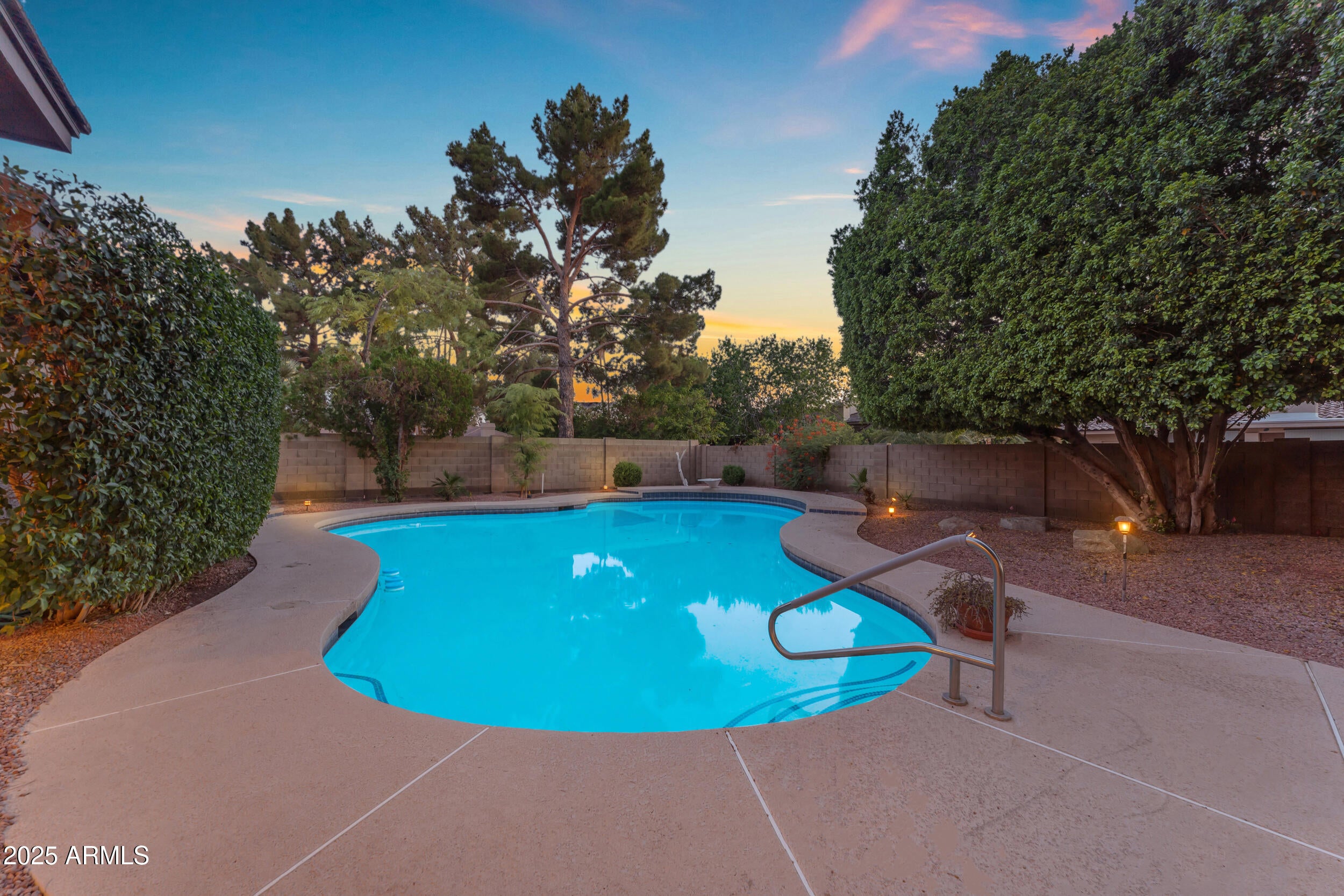 WARNER ESTATES - Residential