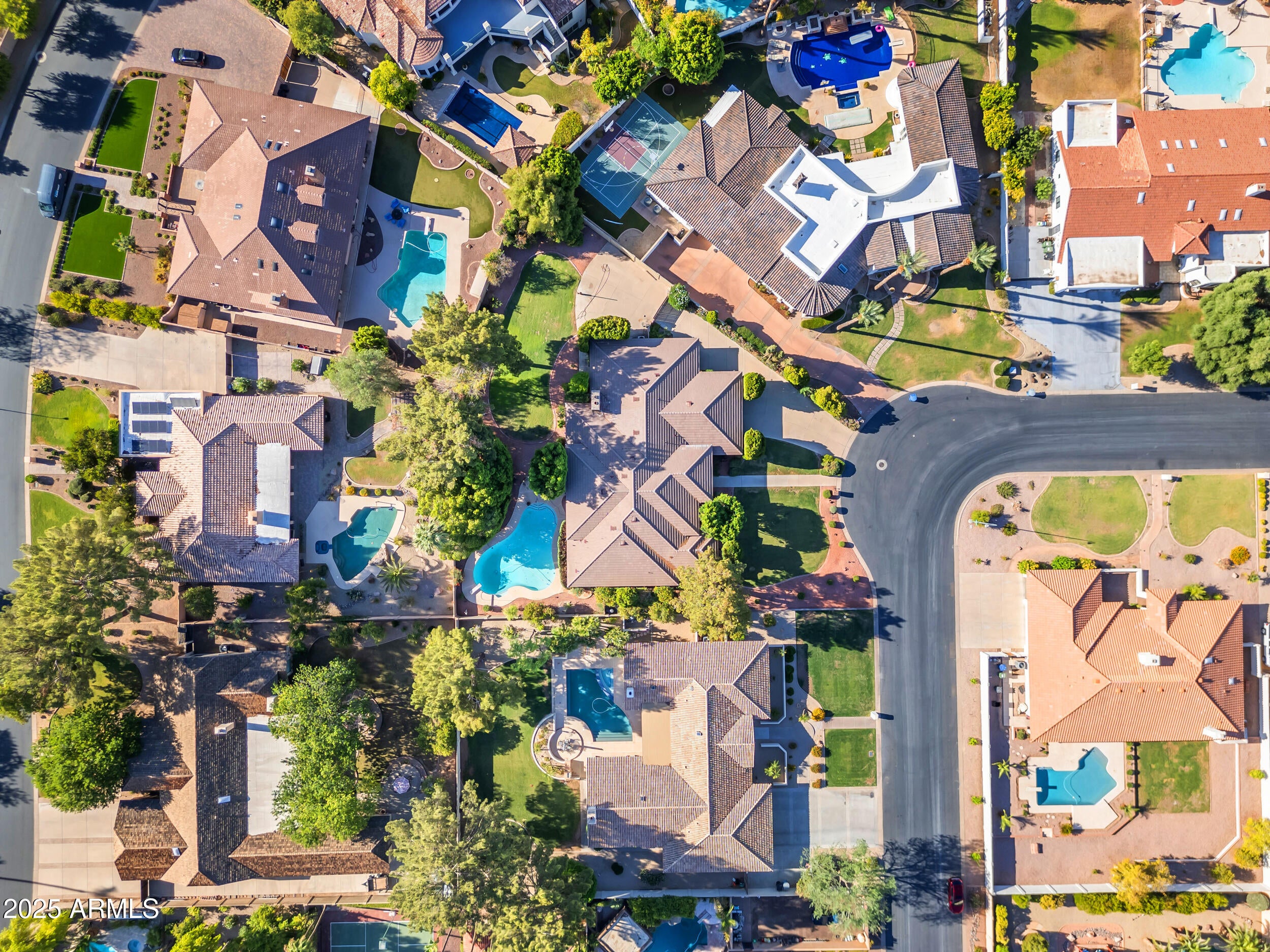 WARNER ESTATES - Residential