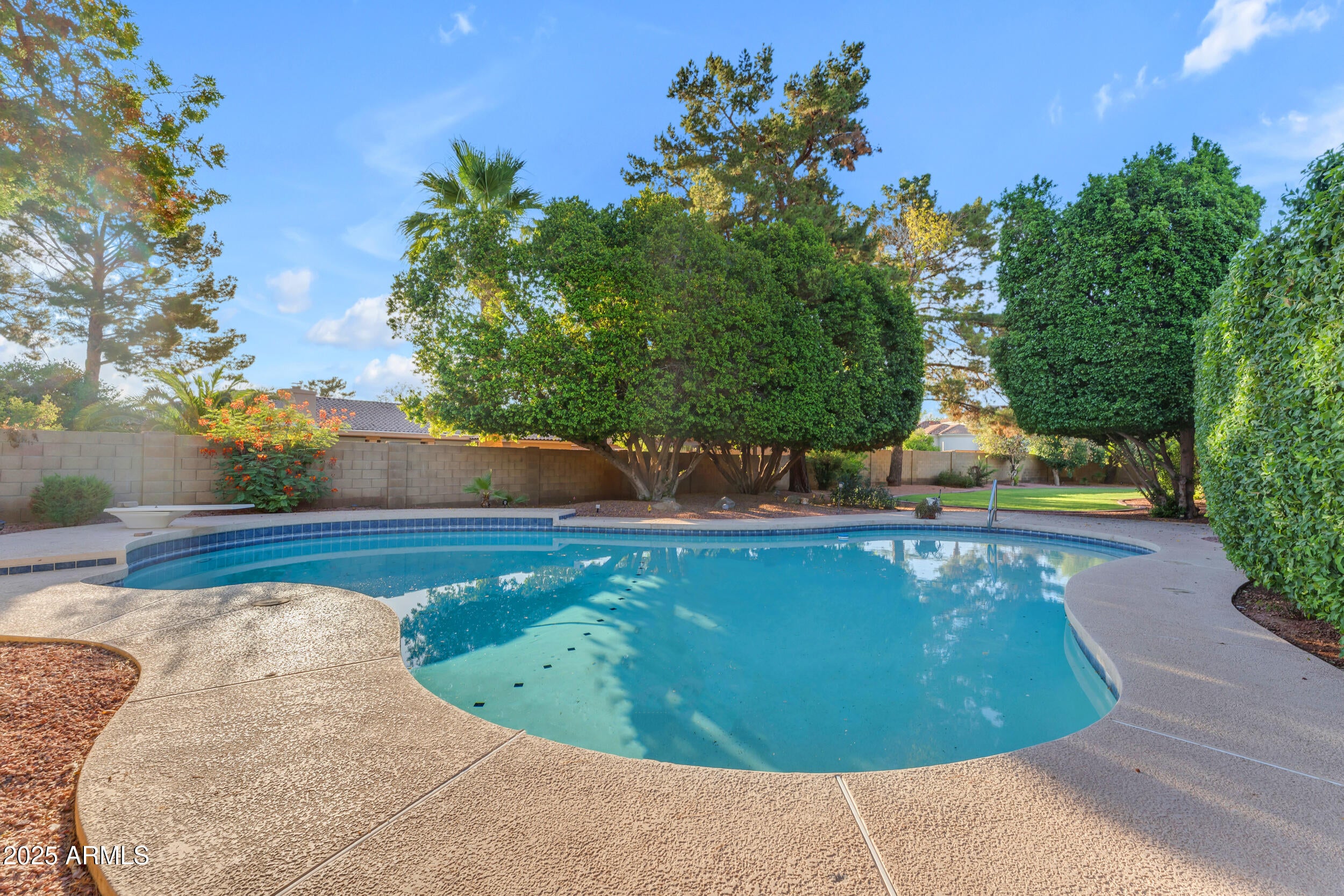 WARNER ESTATES - Residential