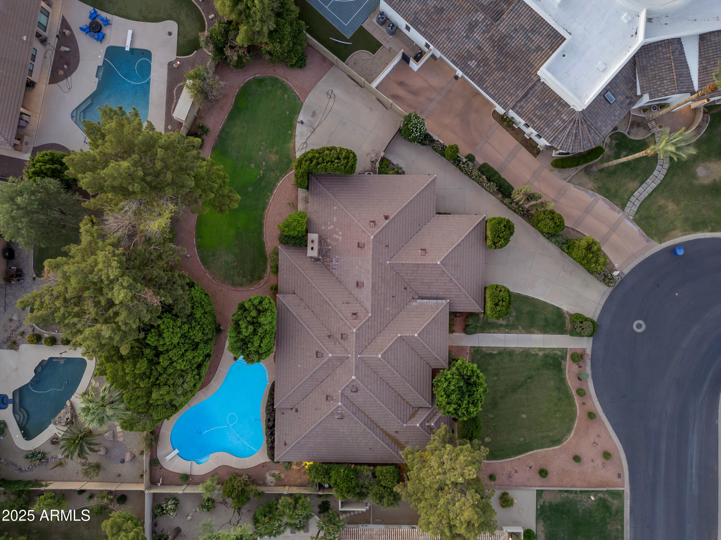 WARNER ESTATES - Residential