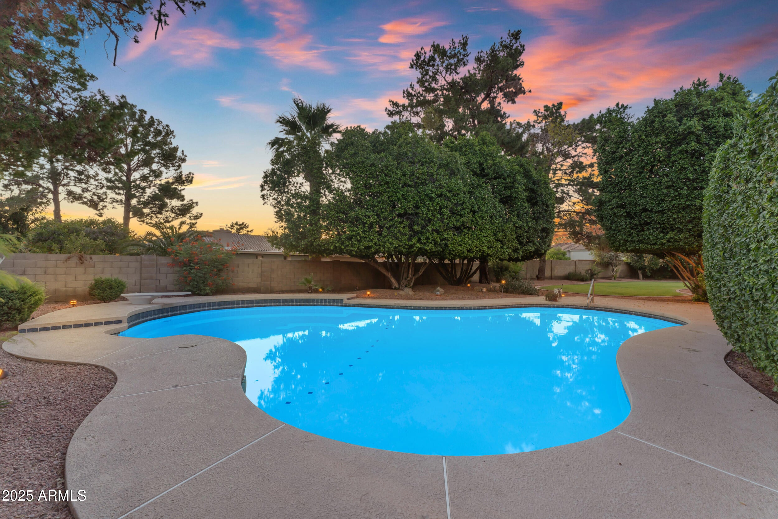 WARNER ESTATES - Residential