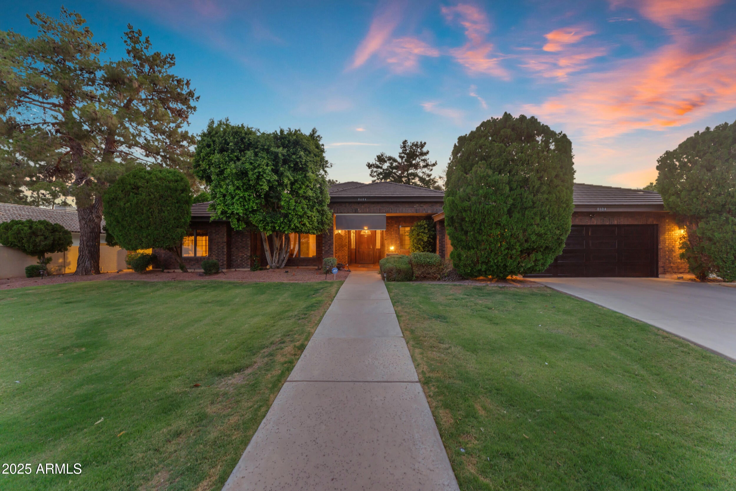 WARNER ESTATES - Residential