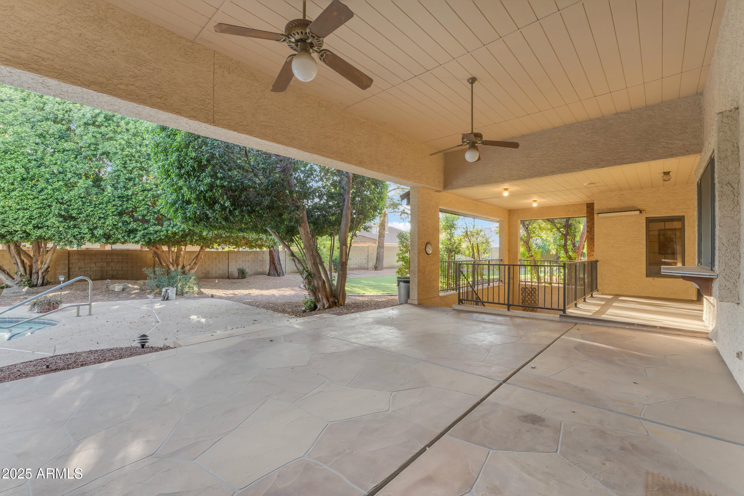 WARNER ESTATES - Residential