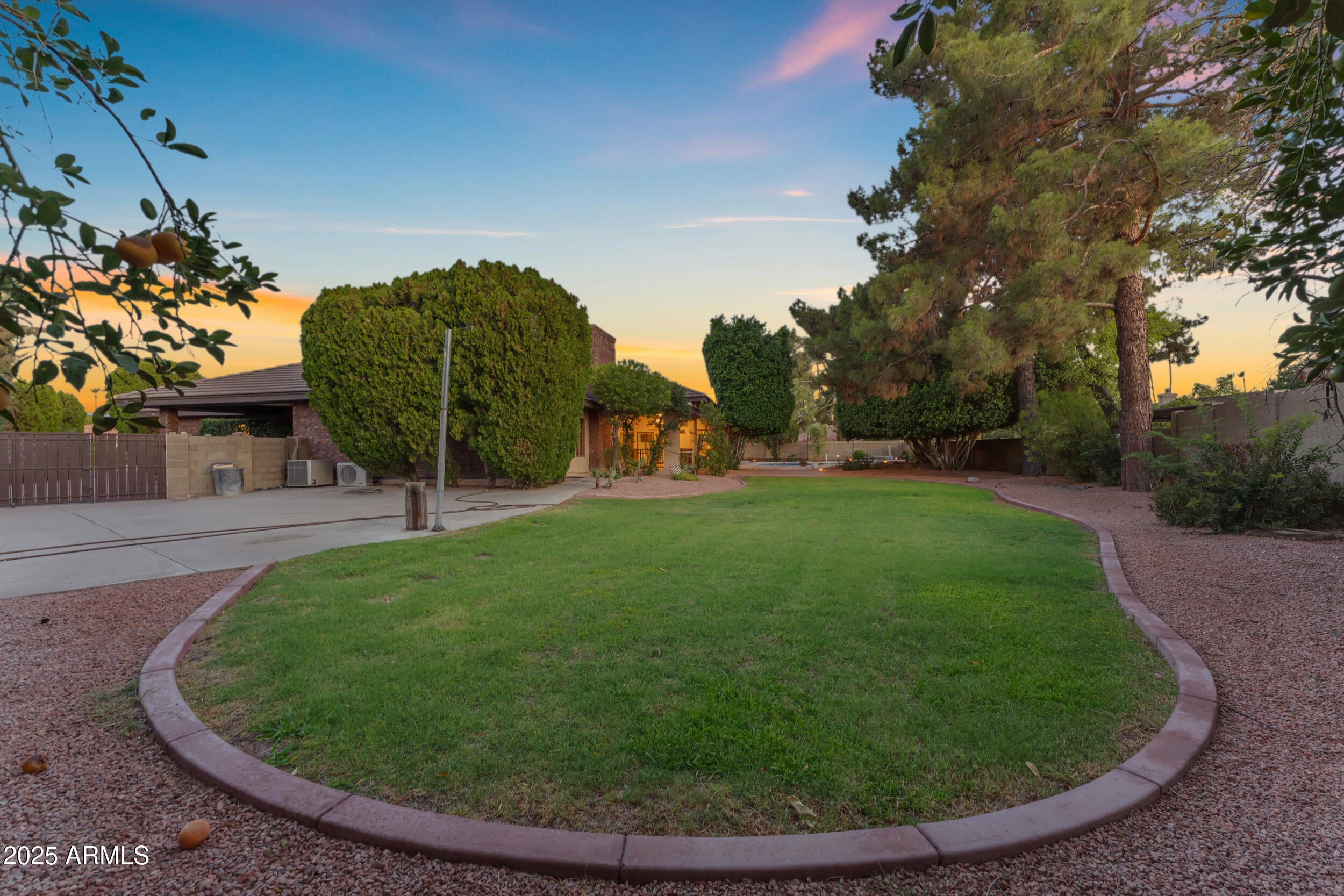 WARNER ESTATES - Residential