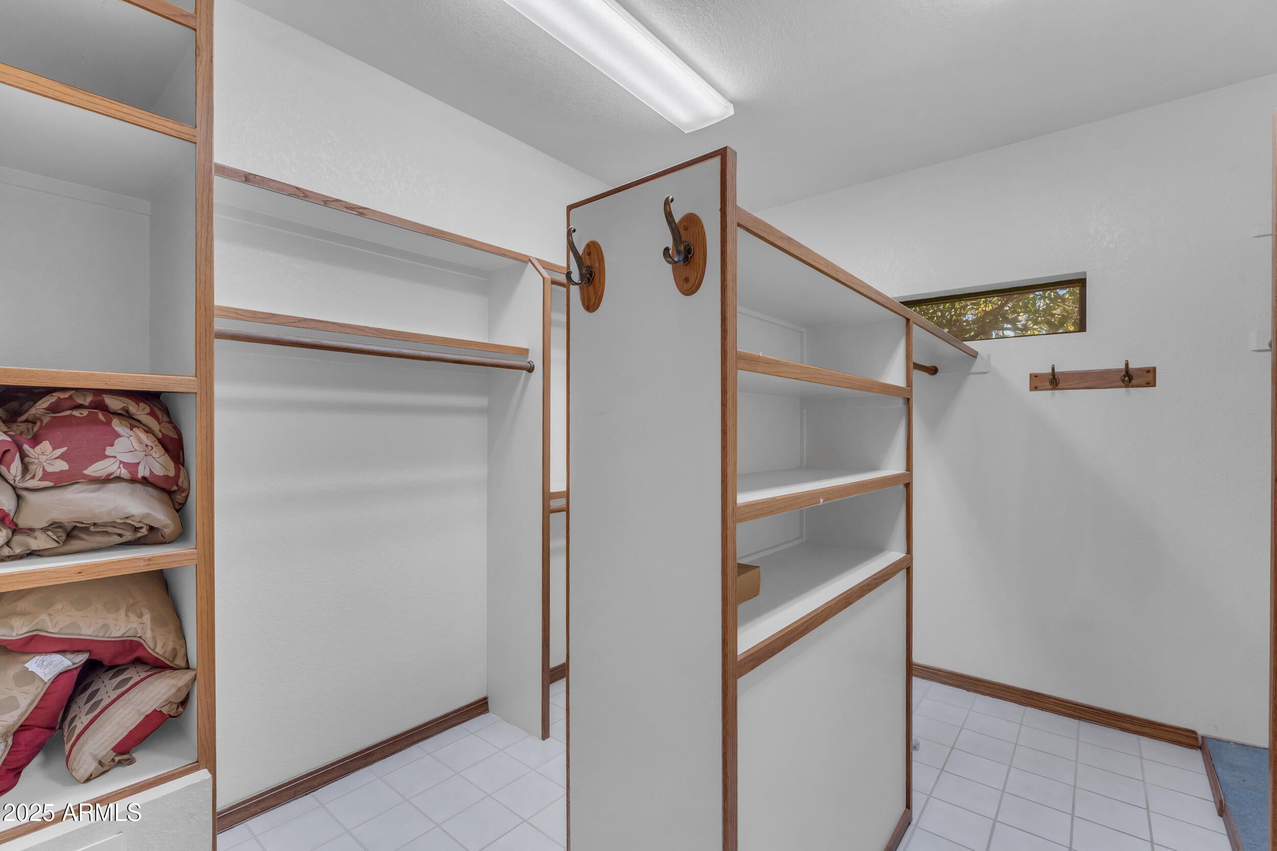 WARNER ESTATES - Residential