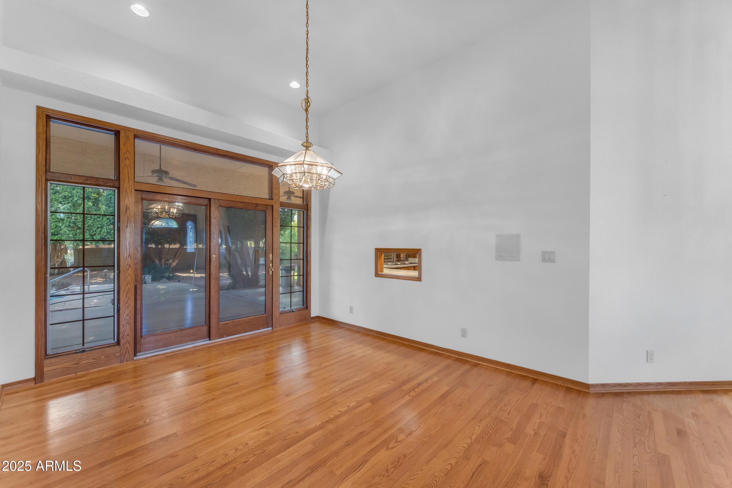 WARNER ESTATES - Residential
