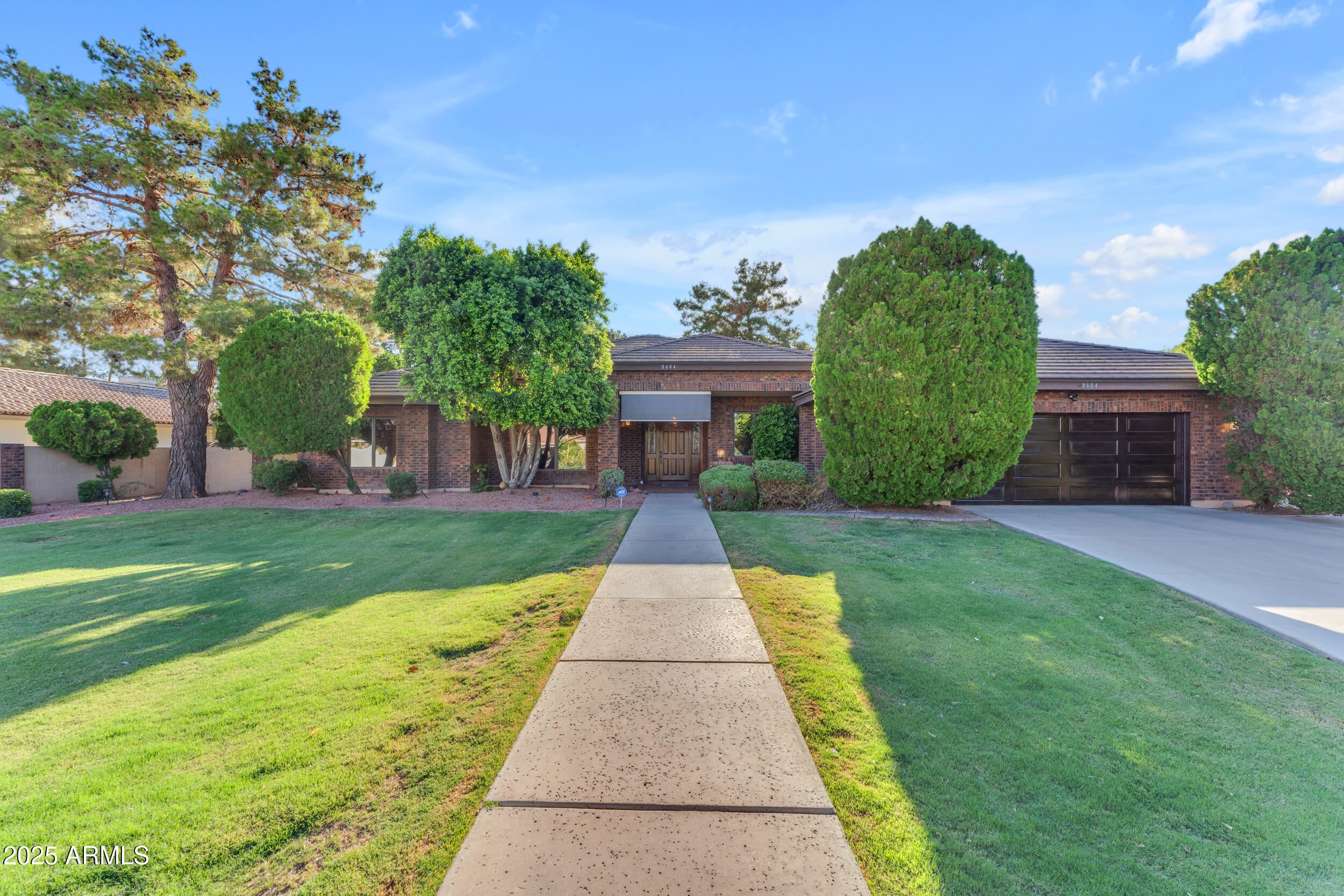 WARNER ESTATES - Residential