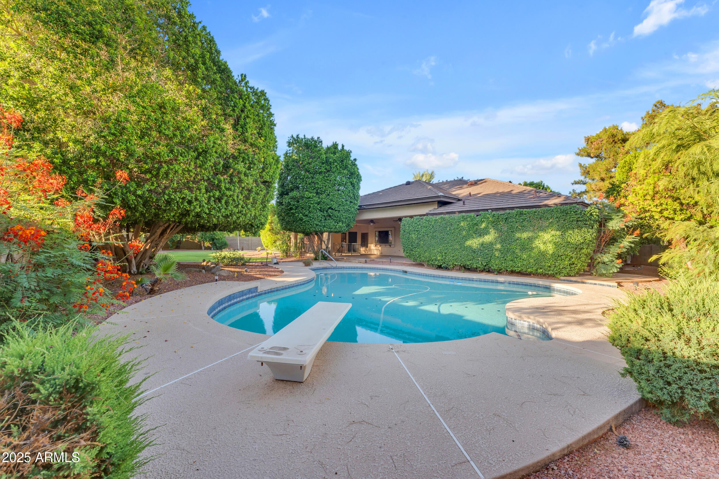 WARNER ESTATES - Residential