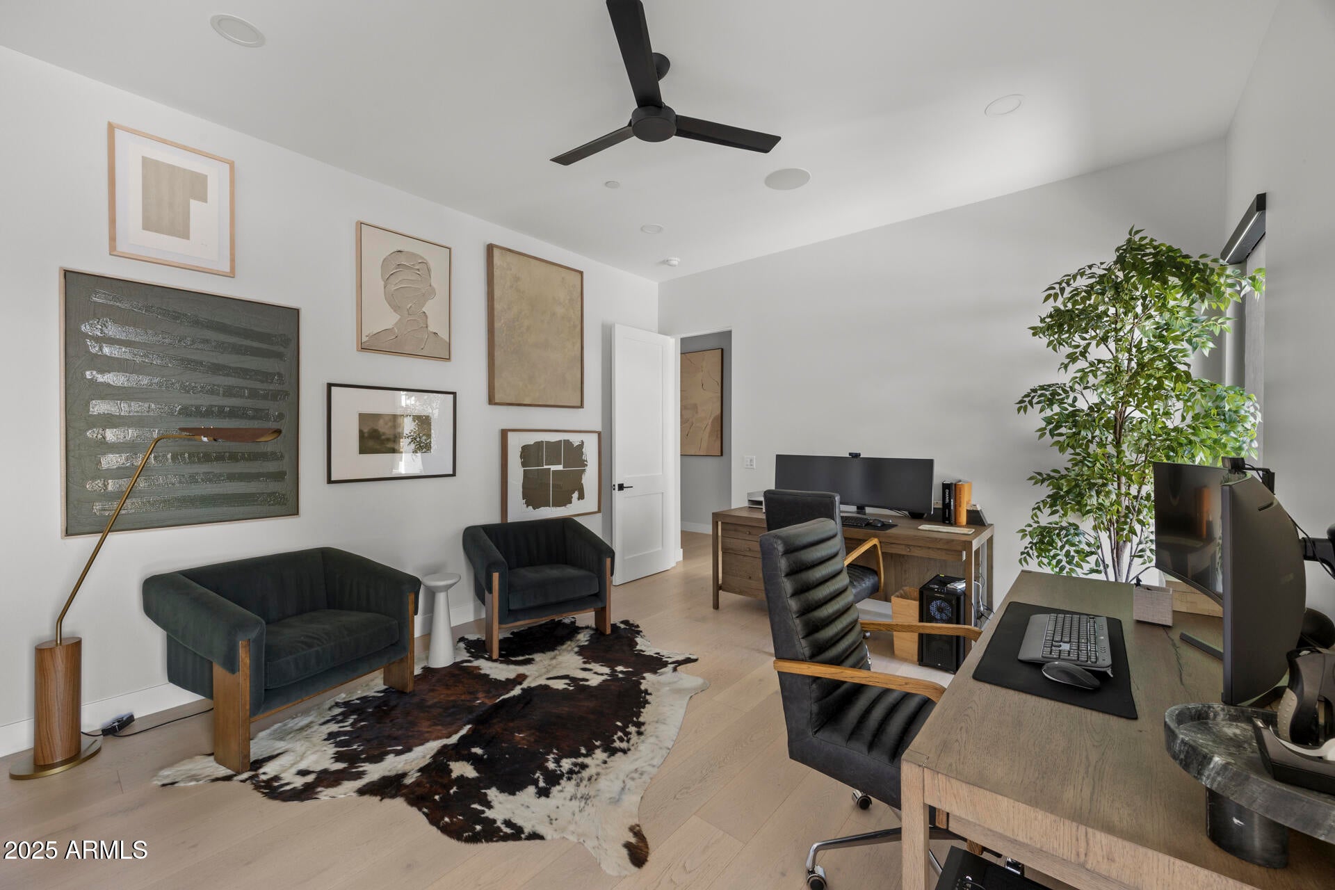 DESERT HILLS - Residential