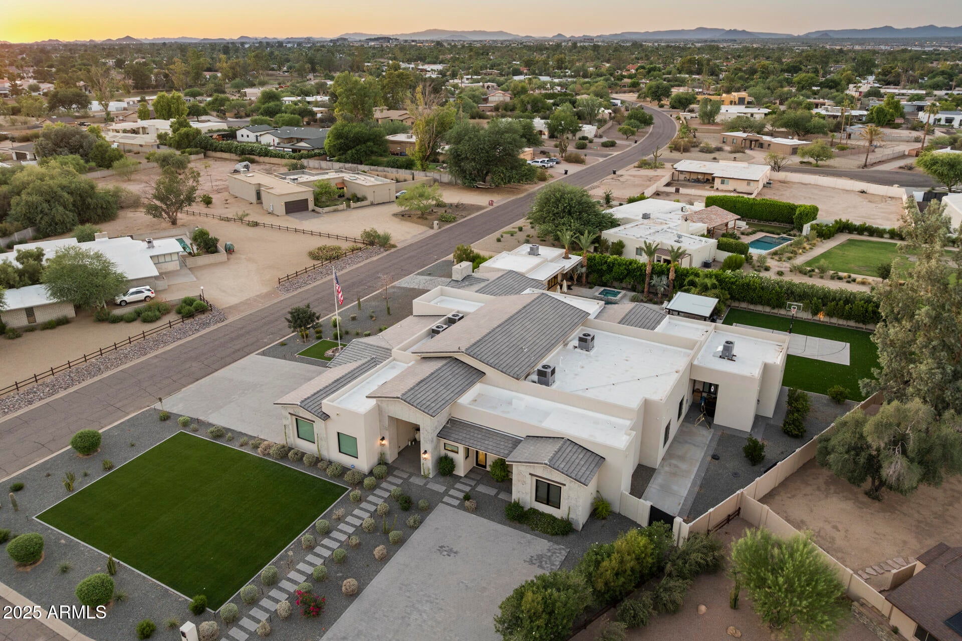 DESERT HILLS - Residential