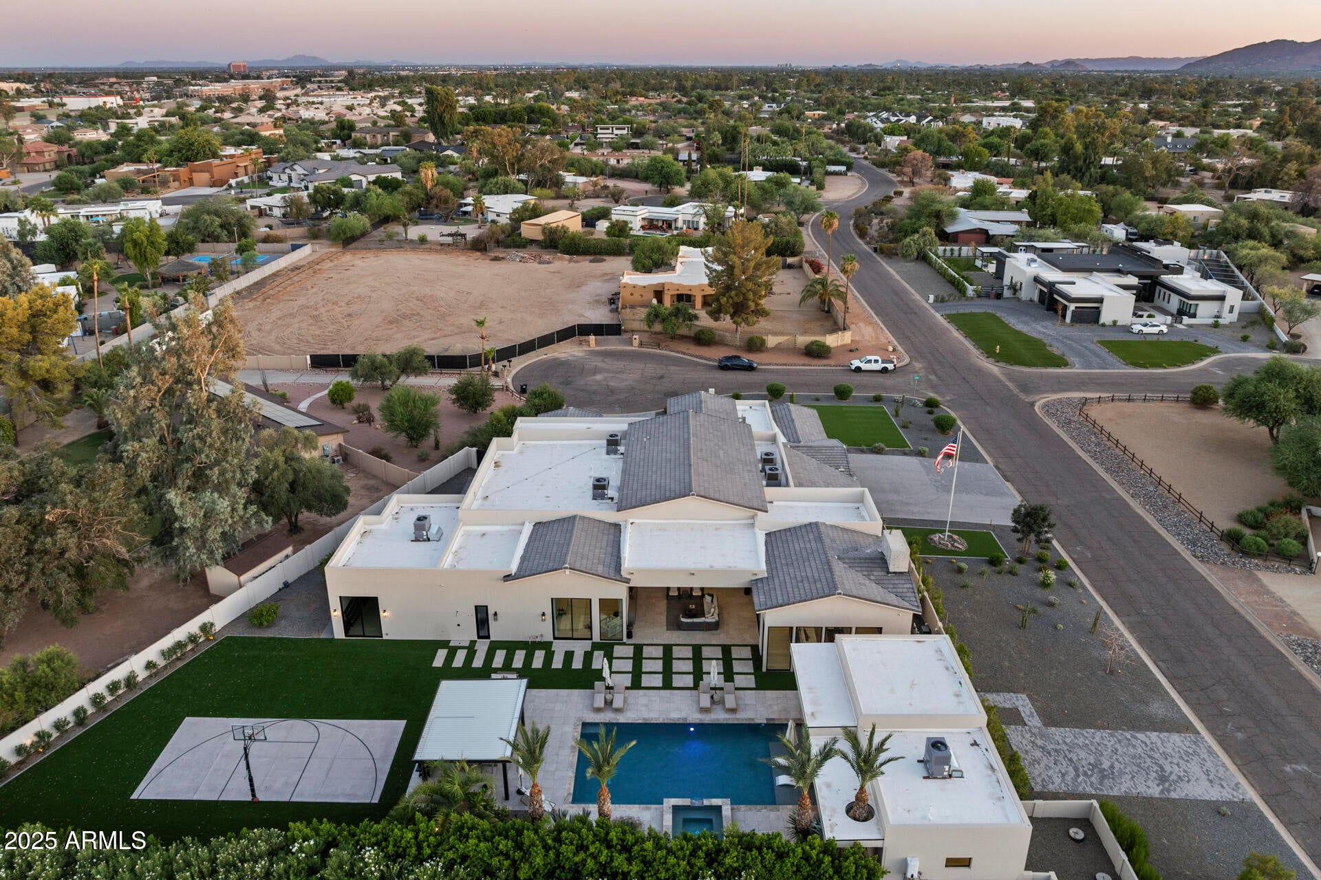 DESERT HILLS - Residential