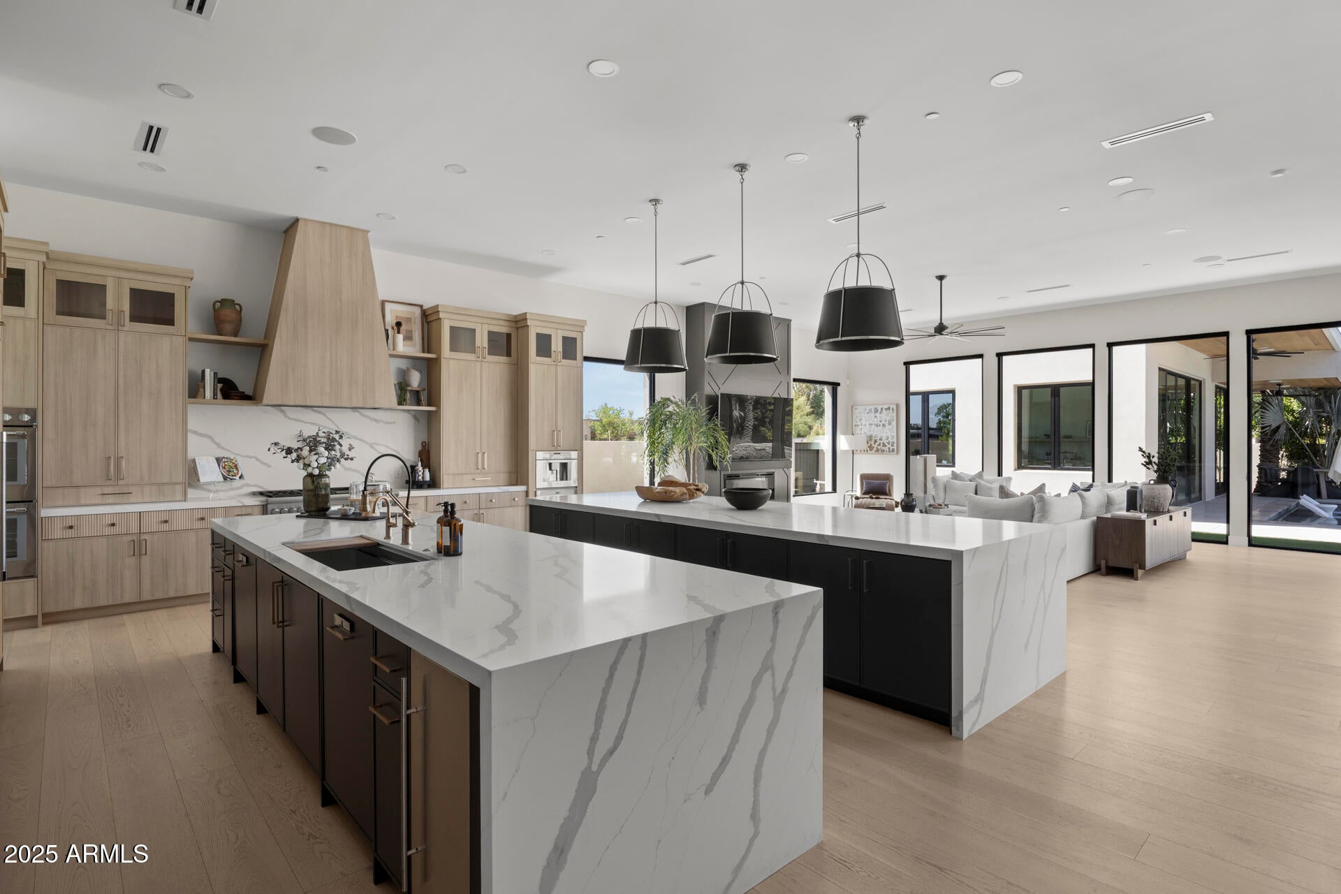 DESERT HILLS - Residential
