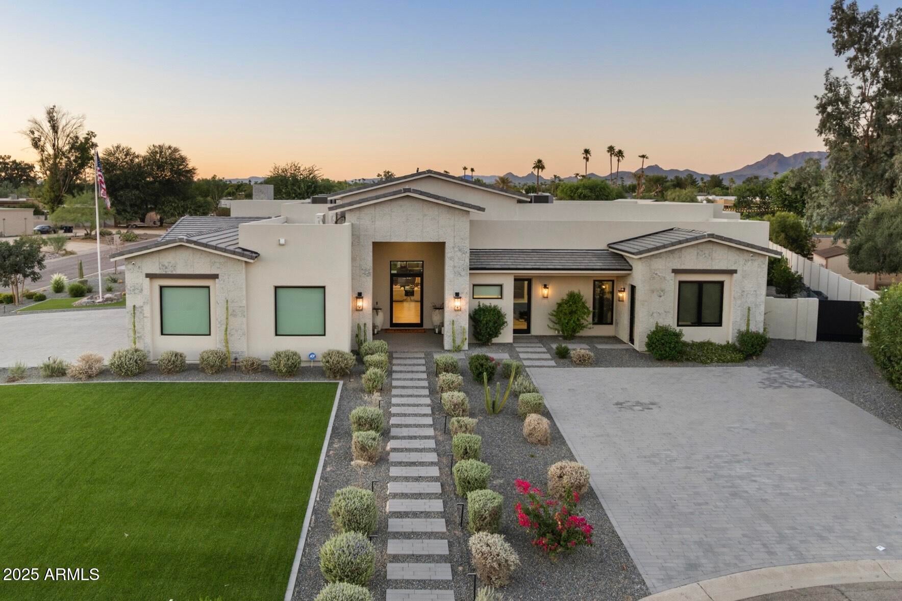 DESERT HILLS - Residential