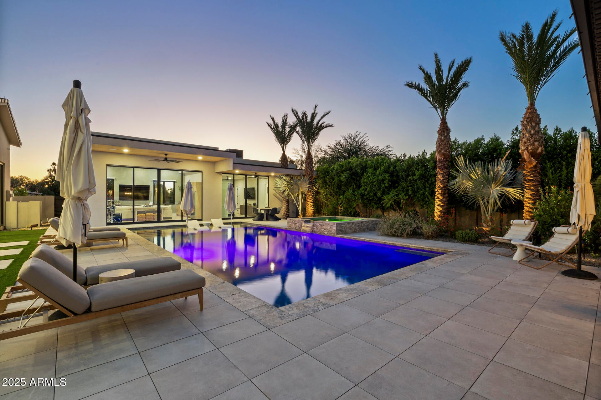 DESERT HILLS - Residential