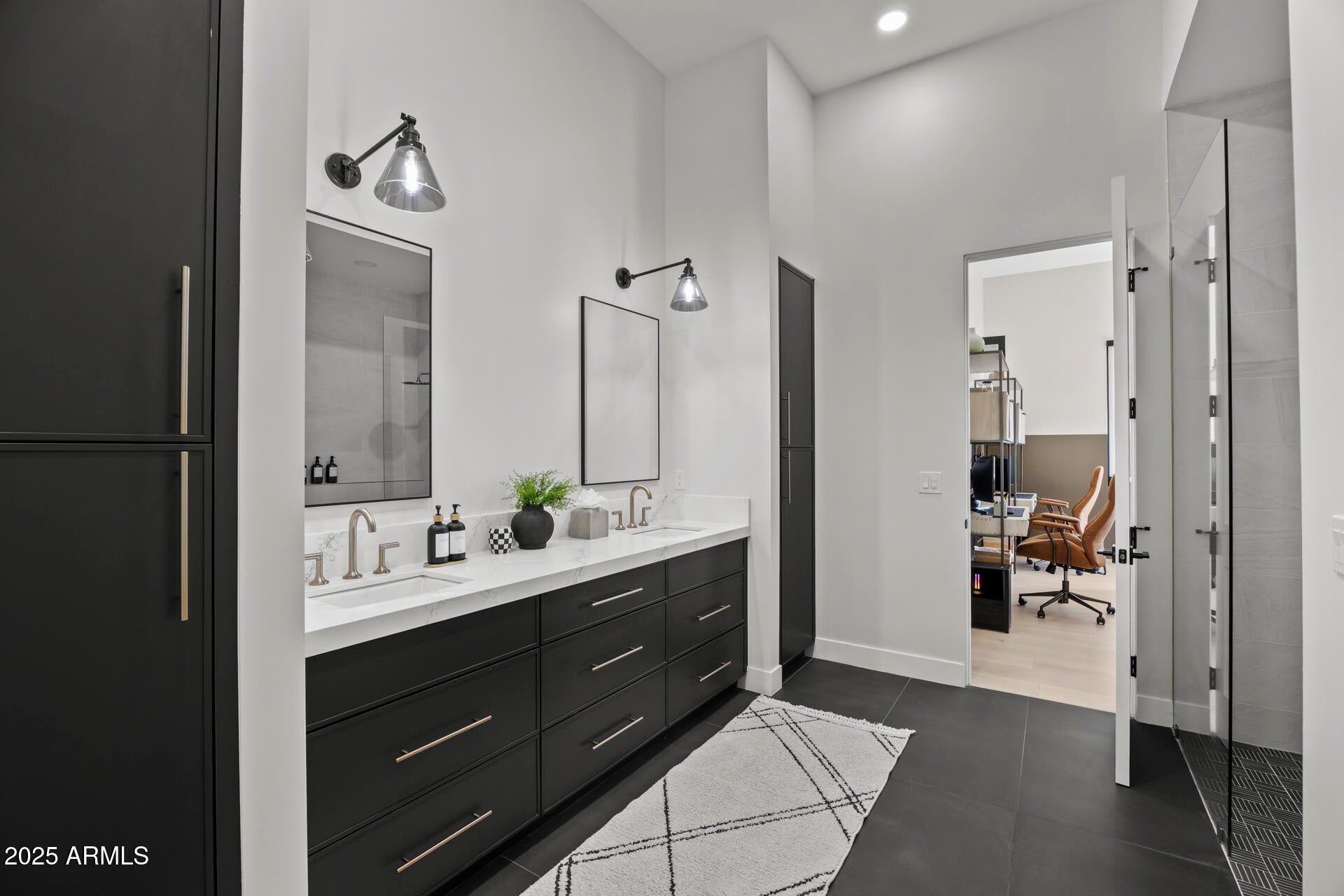 DESERT HILLS - Residential